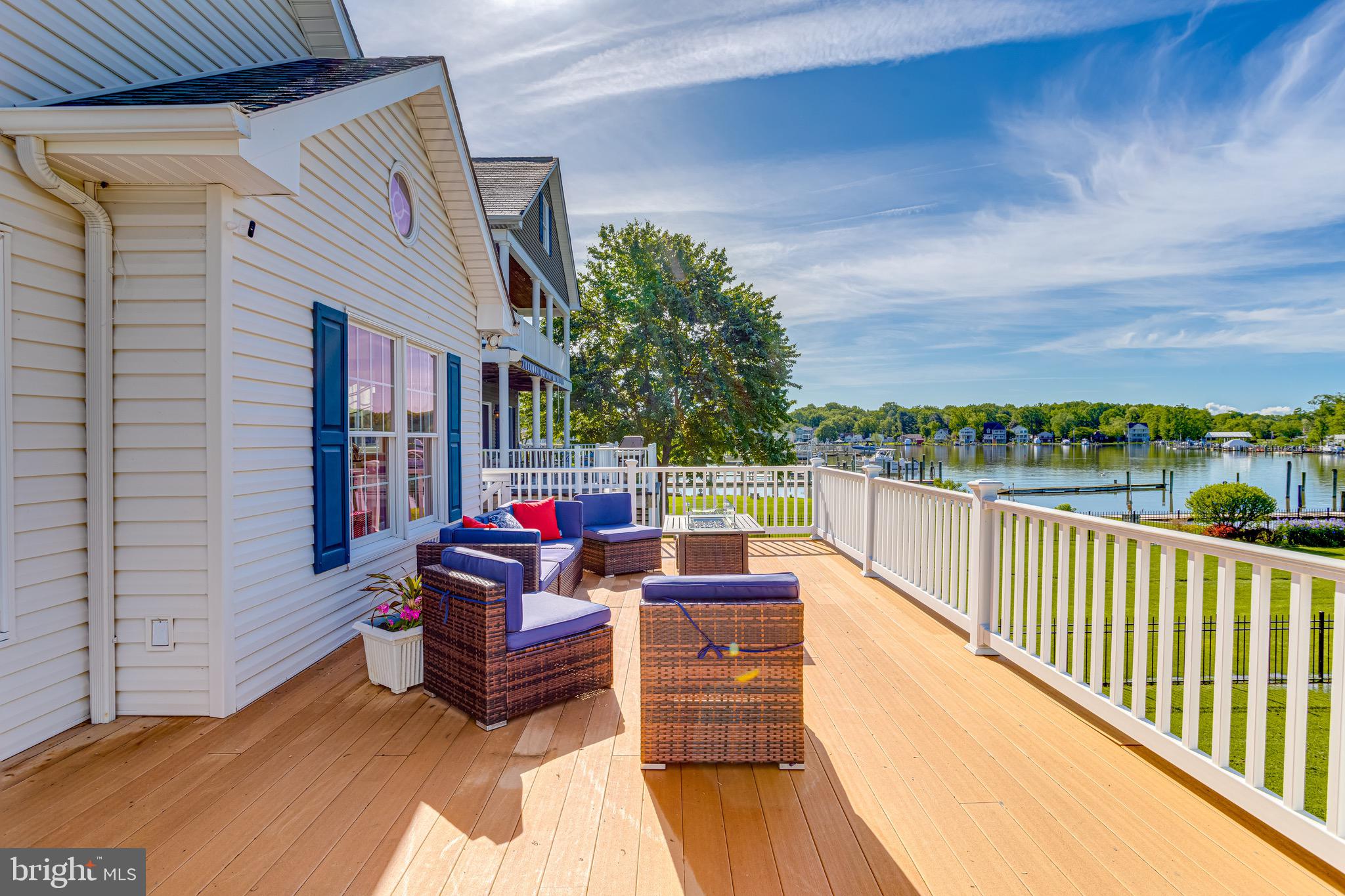 BOWLEYS QUARTERS - Residential