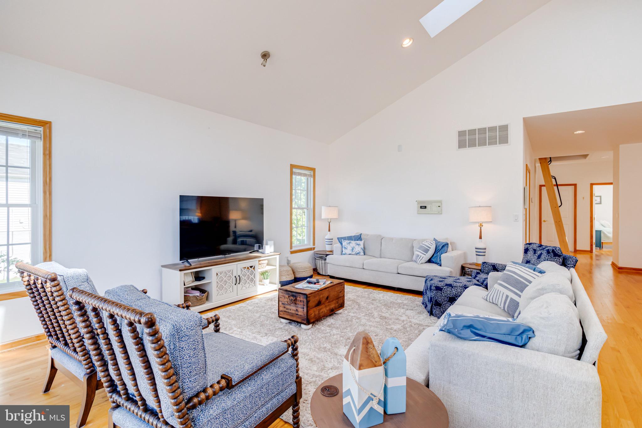 BOWLEYS QUARTERS - Residential