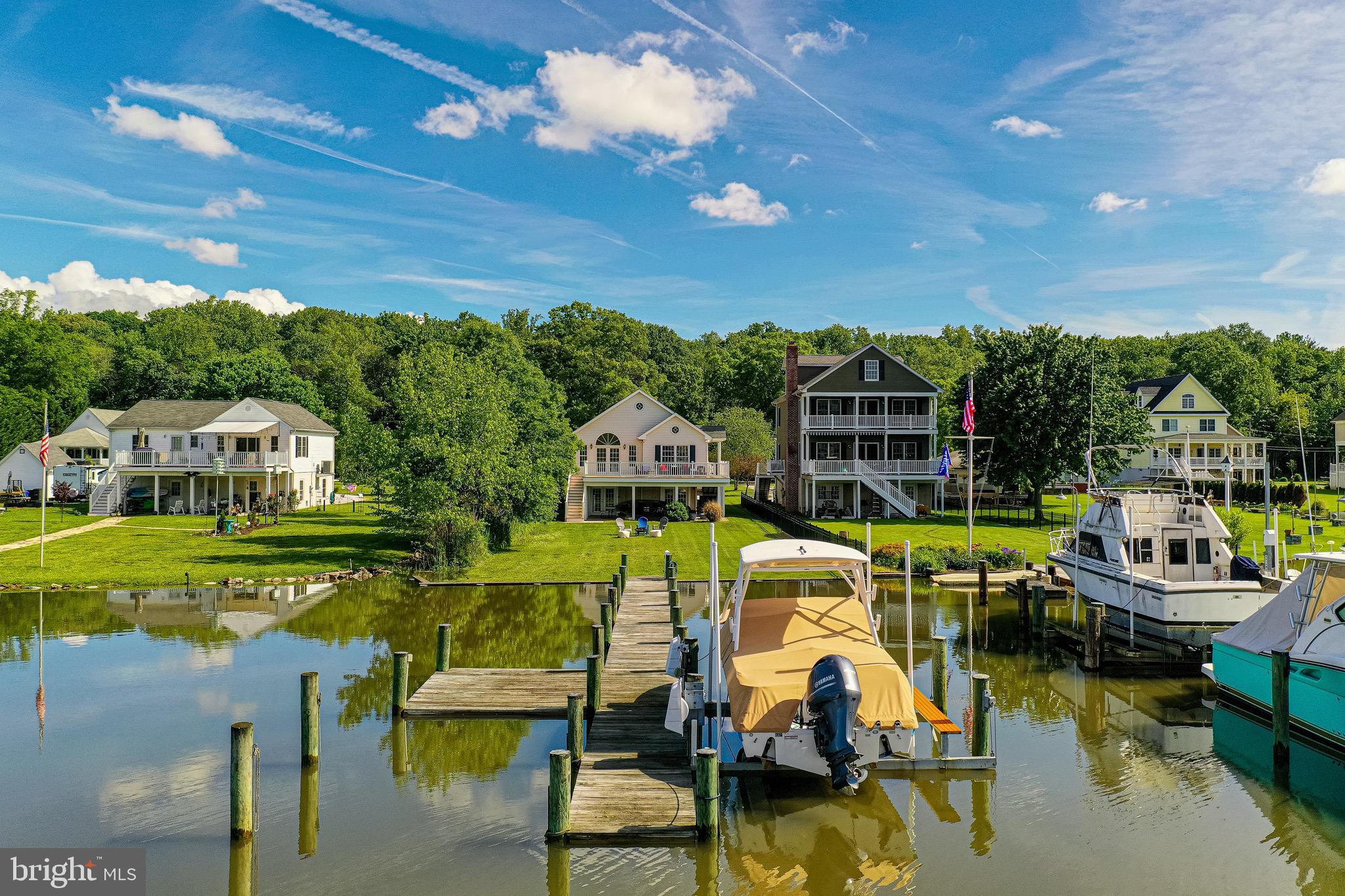 BOWLEYS QUARTERS - Residential