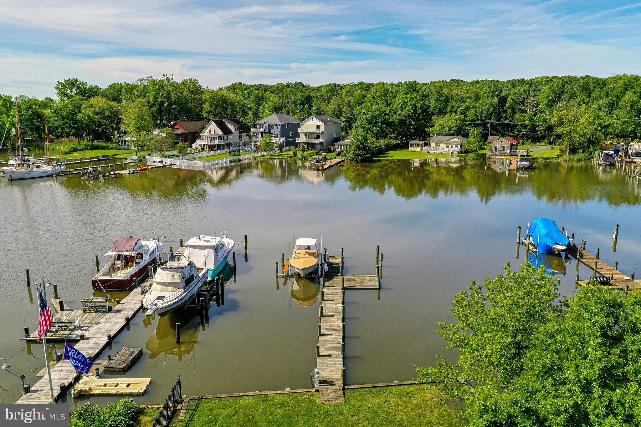 BOWLEYS QUARTERS - Residential