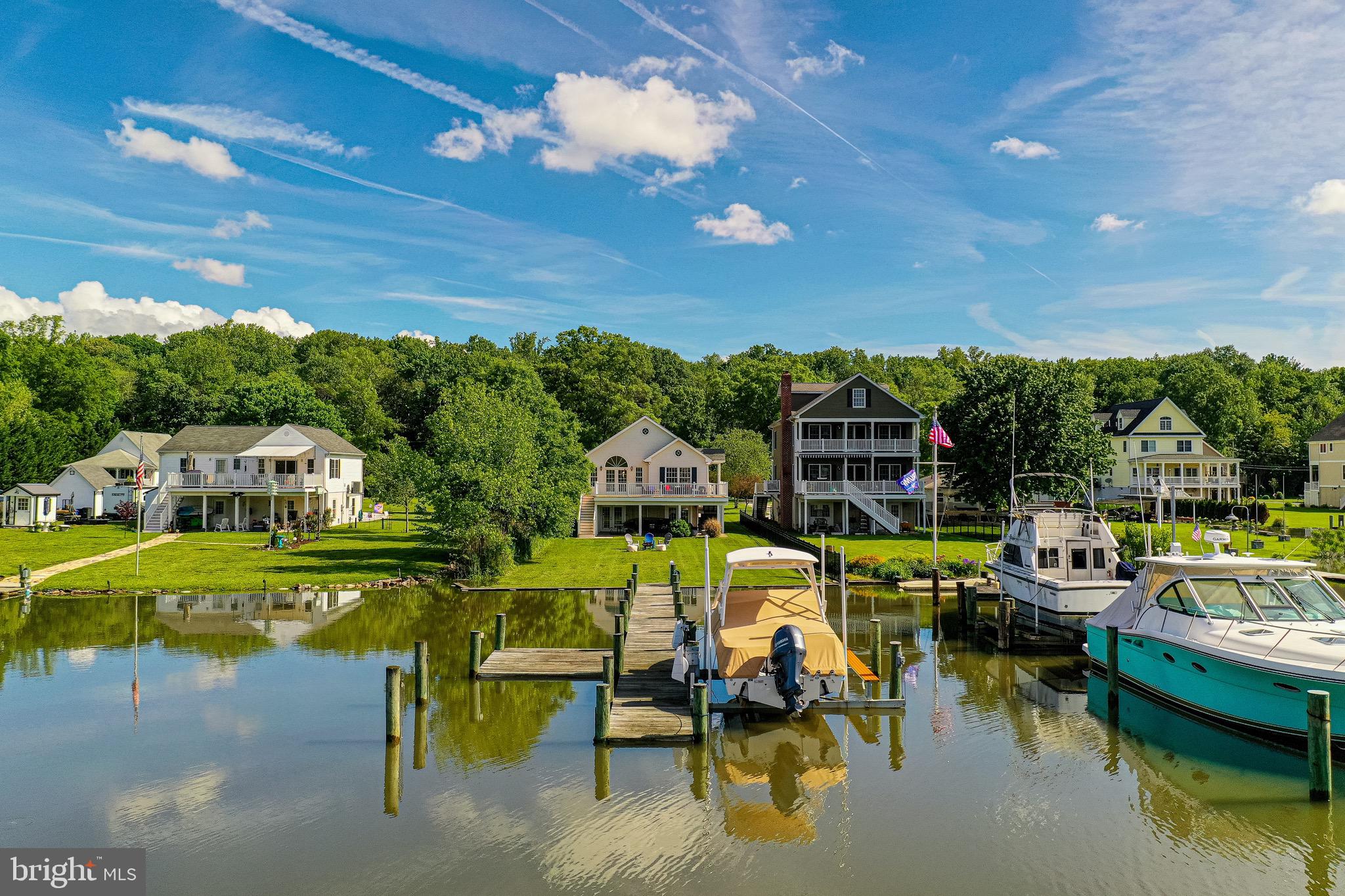 BOWLEYS QUARTERS - Residential