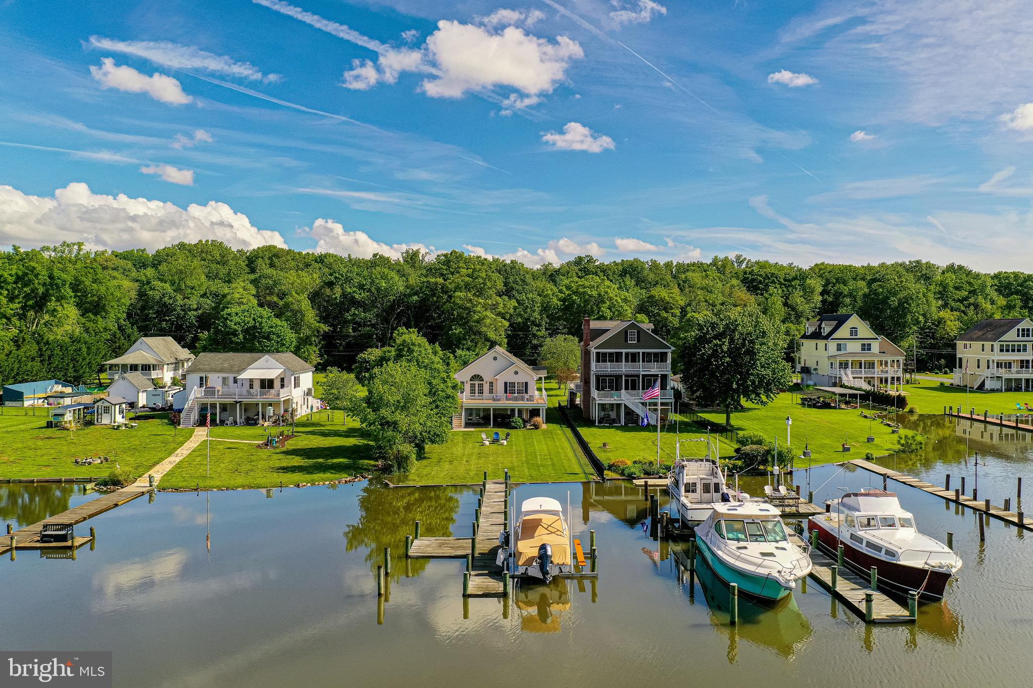 BOWLEYS QUARTERS - Residential