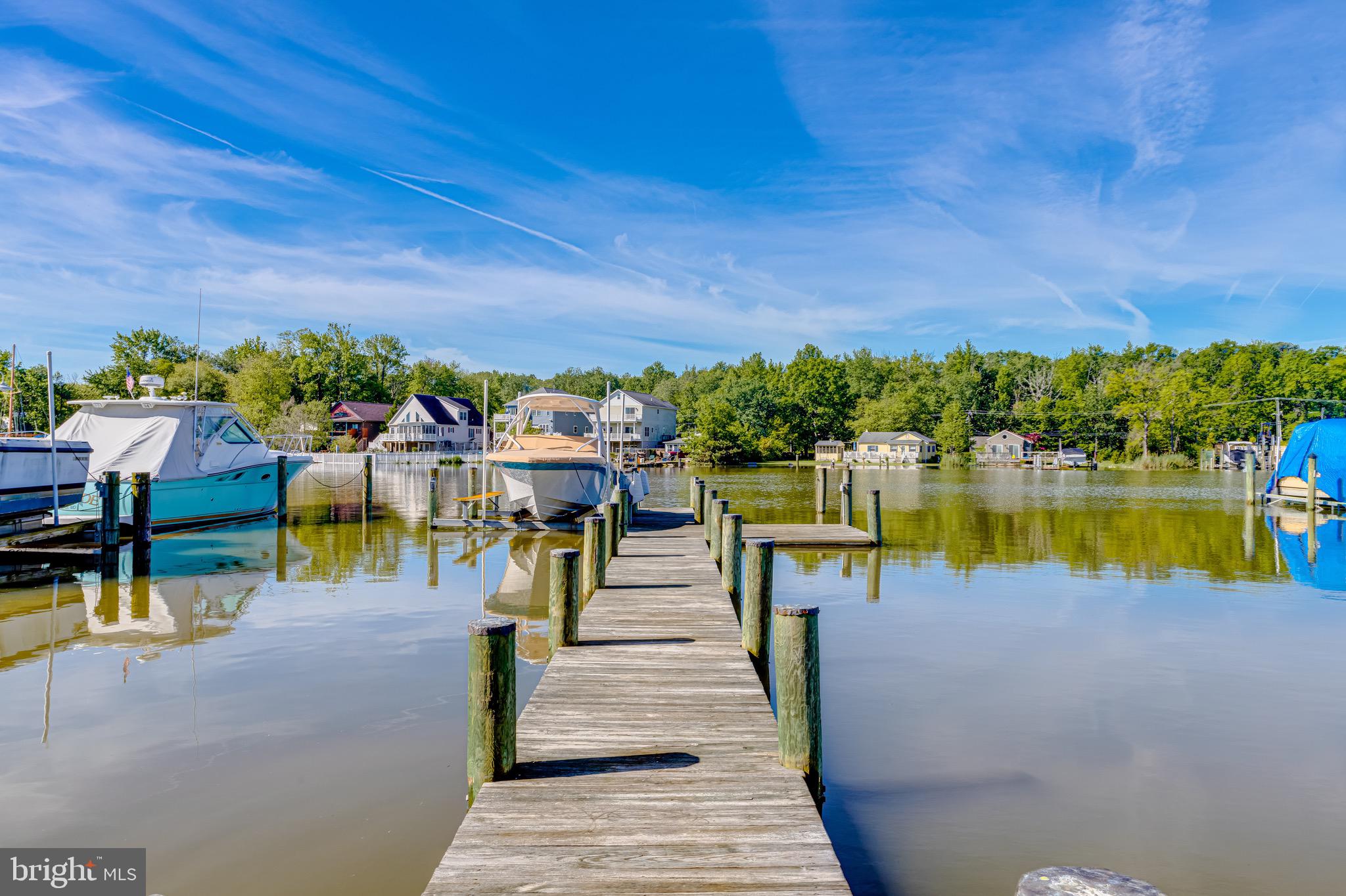 BOWLEYS QUARTERS - Residential