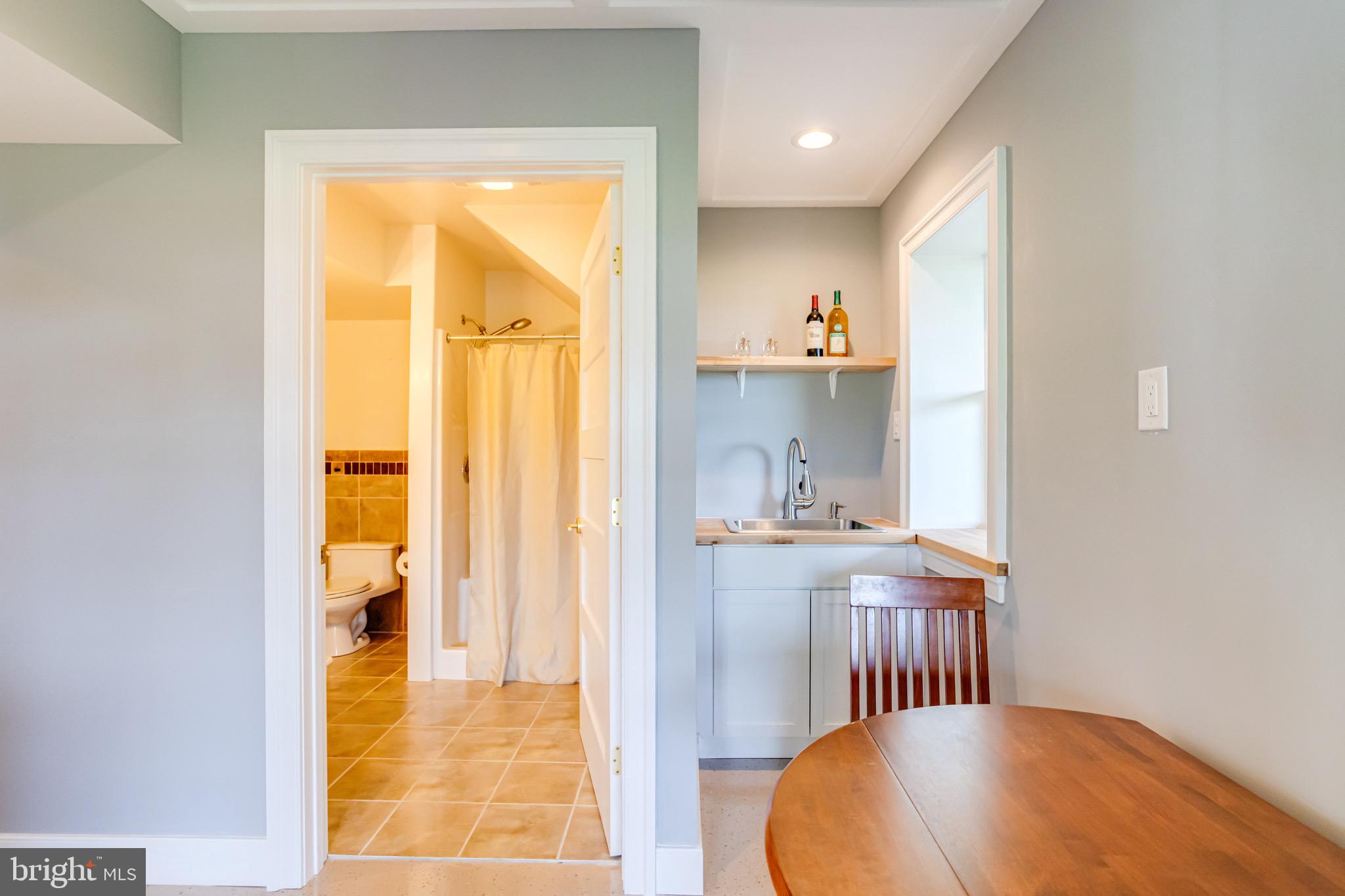 BOWLEYS QUARTERS - Residential