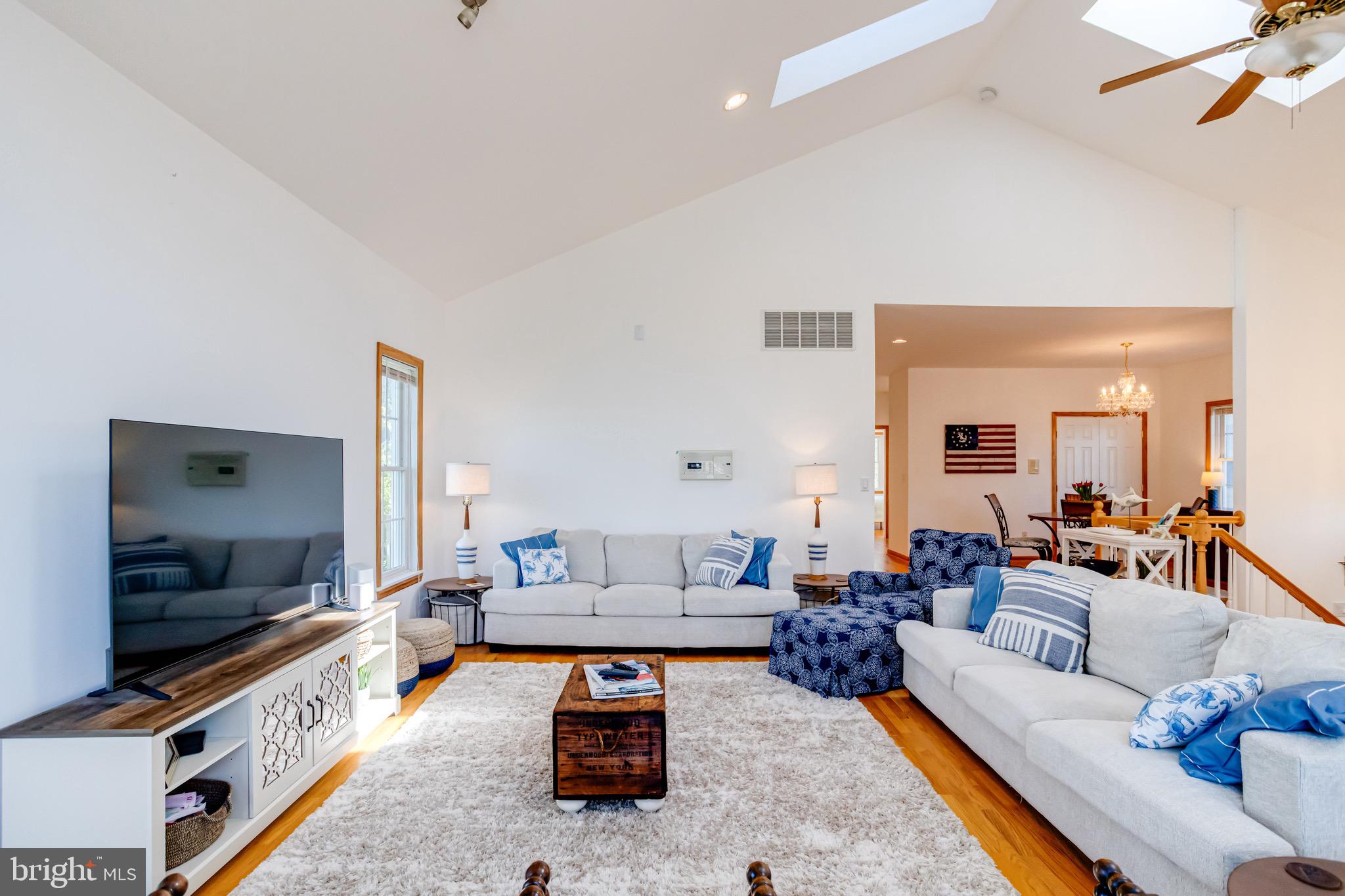 BOWLEYS QUARTERS - Residential