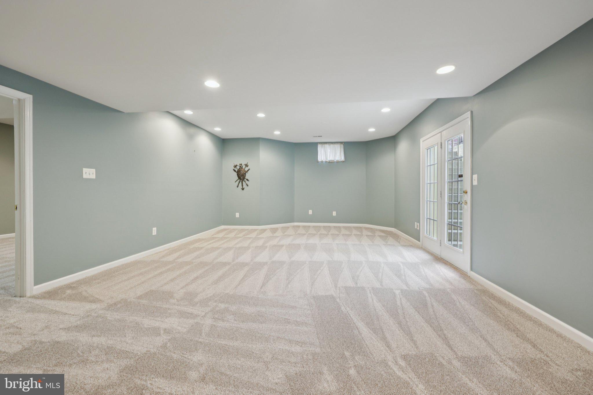 BROADLANDS - Residential