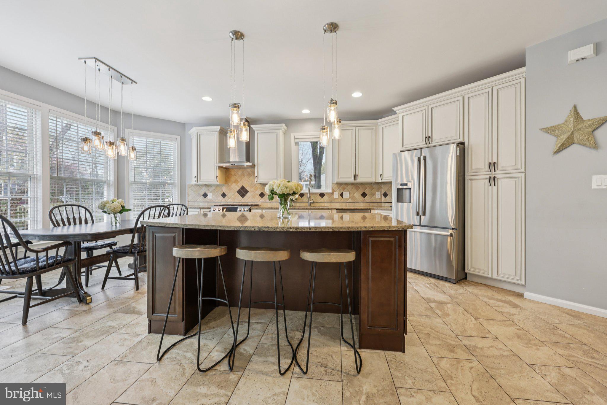 BROADLANDS - Residential