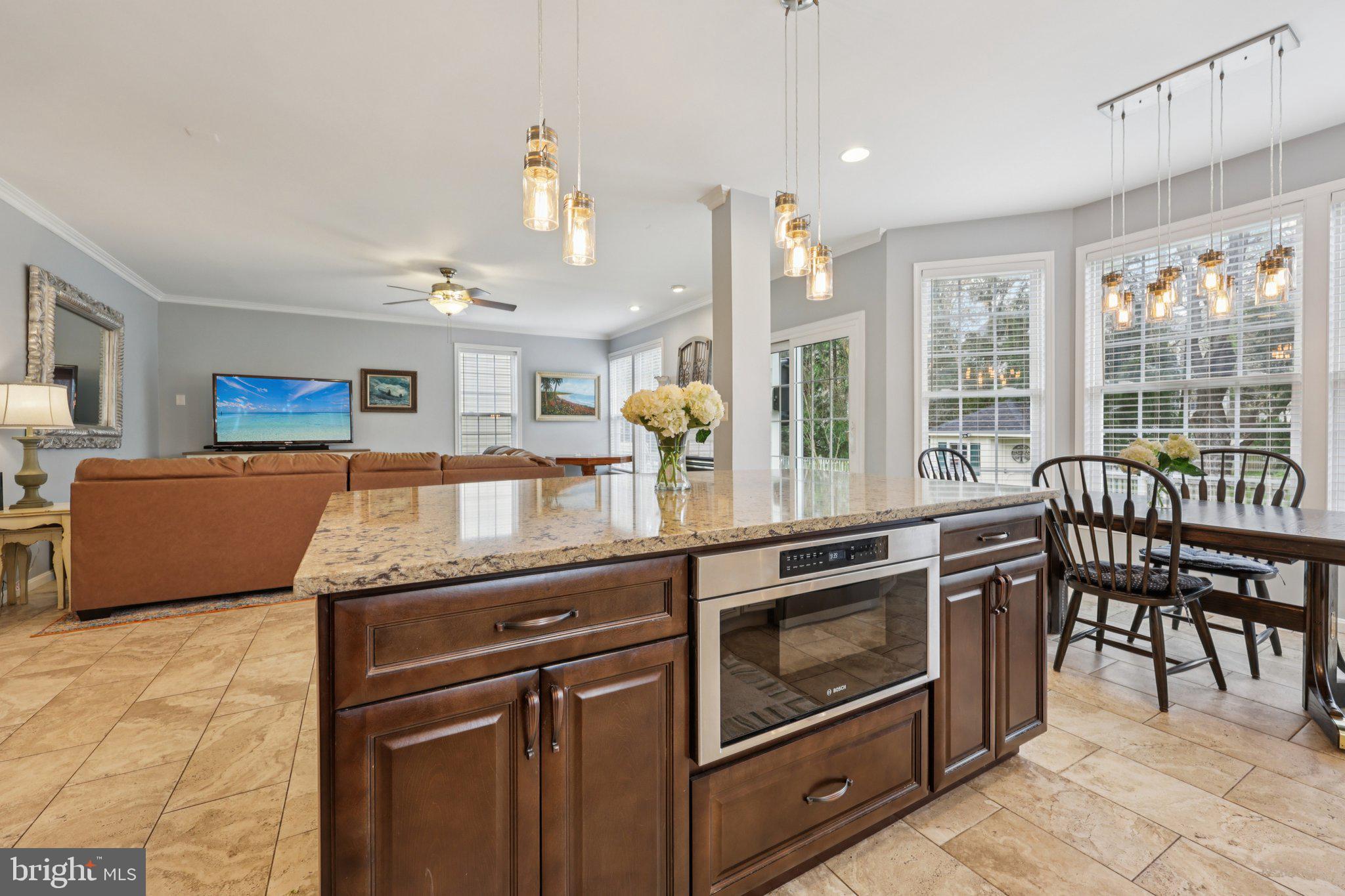 BROADLANDS - Residential