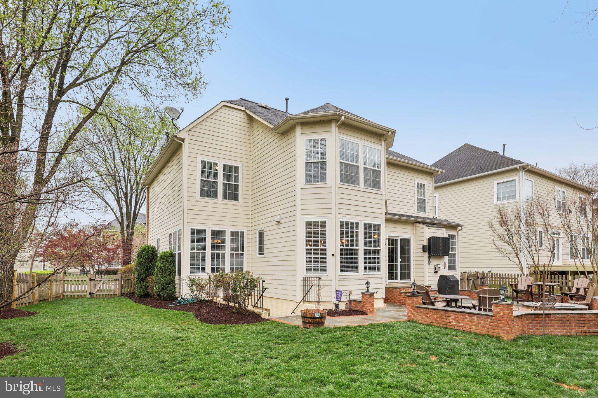 BROADLANDS - Residential