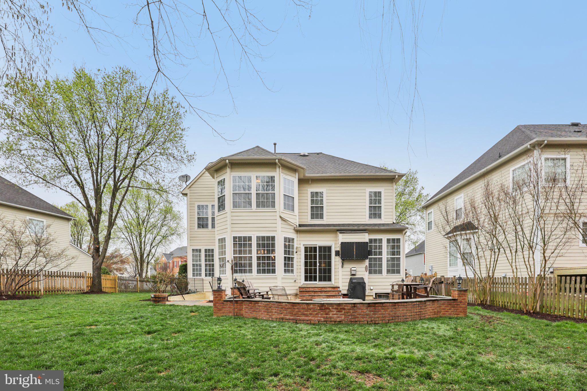 BROADLANDS - Residential