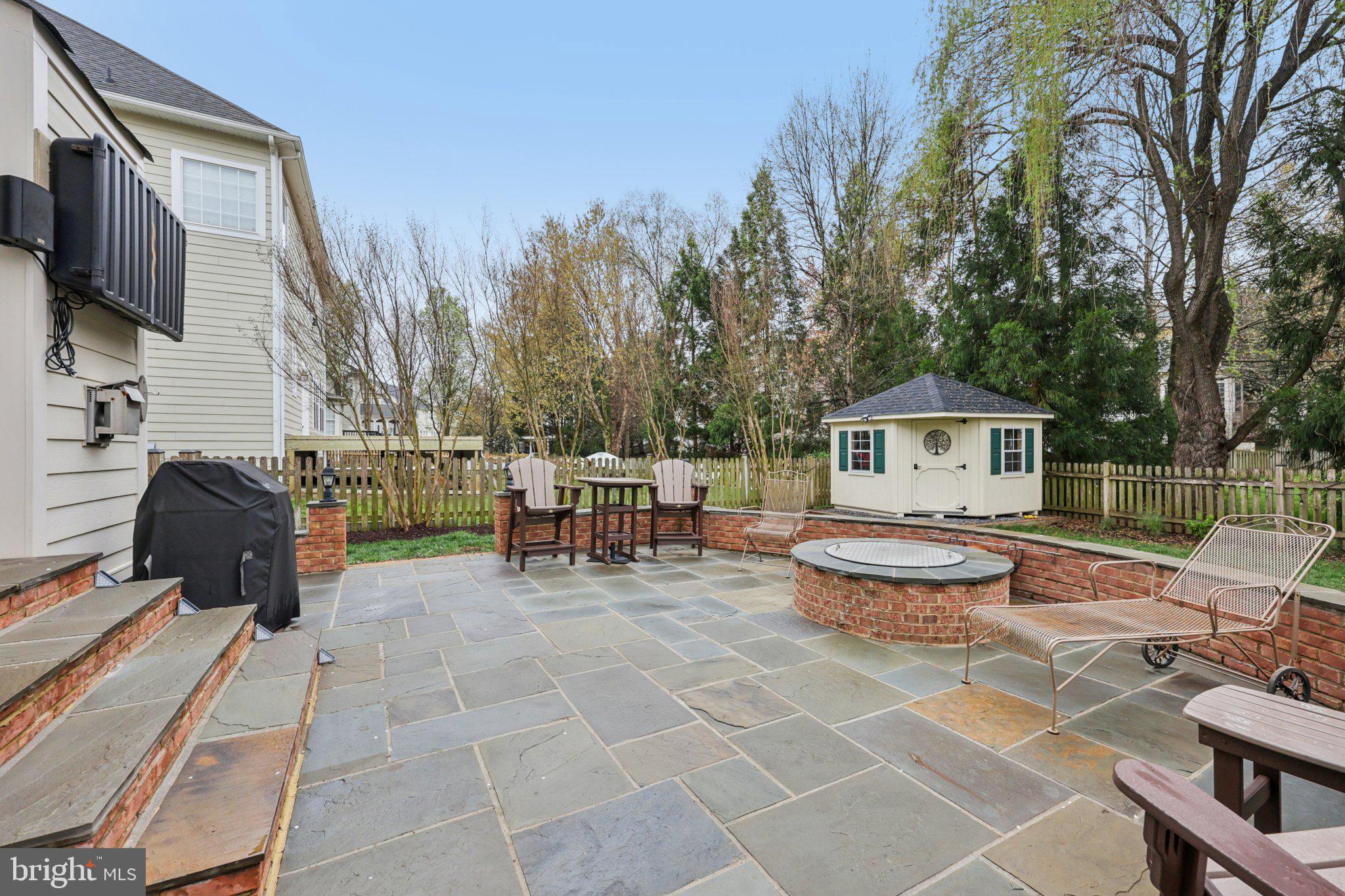 BROADLANDS - Residential