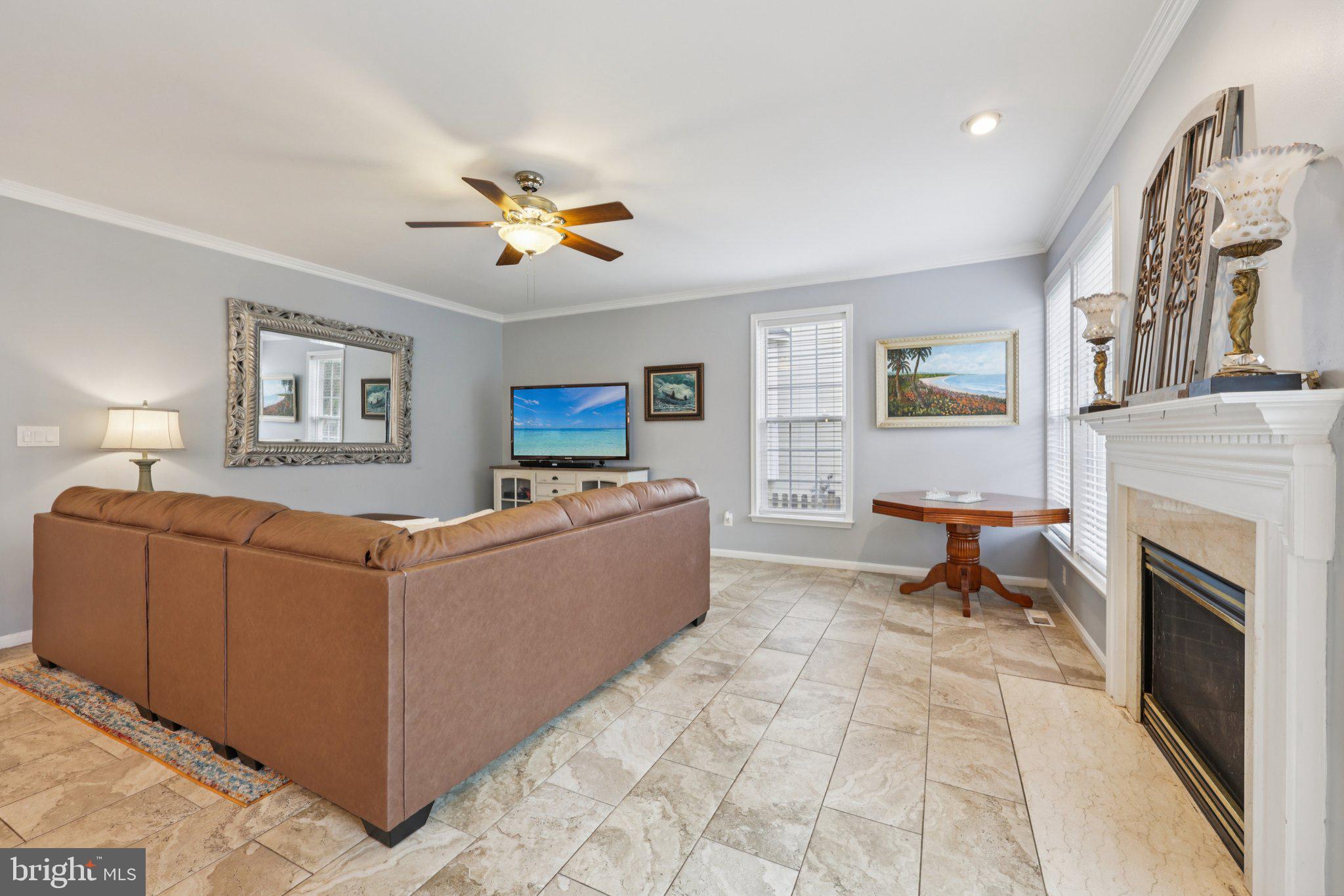 BROADLANDS - Residential