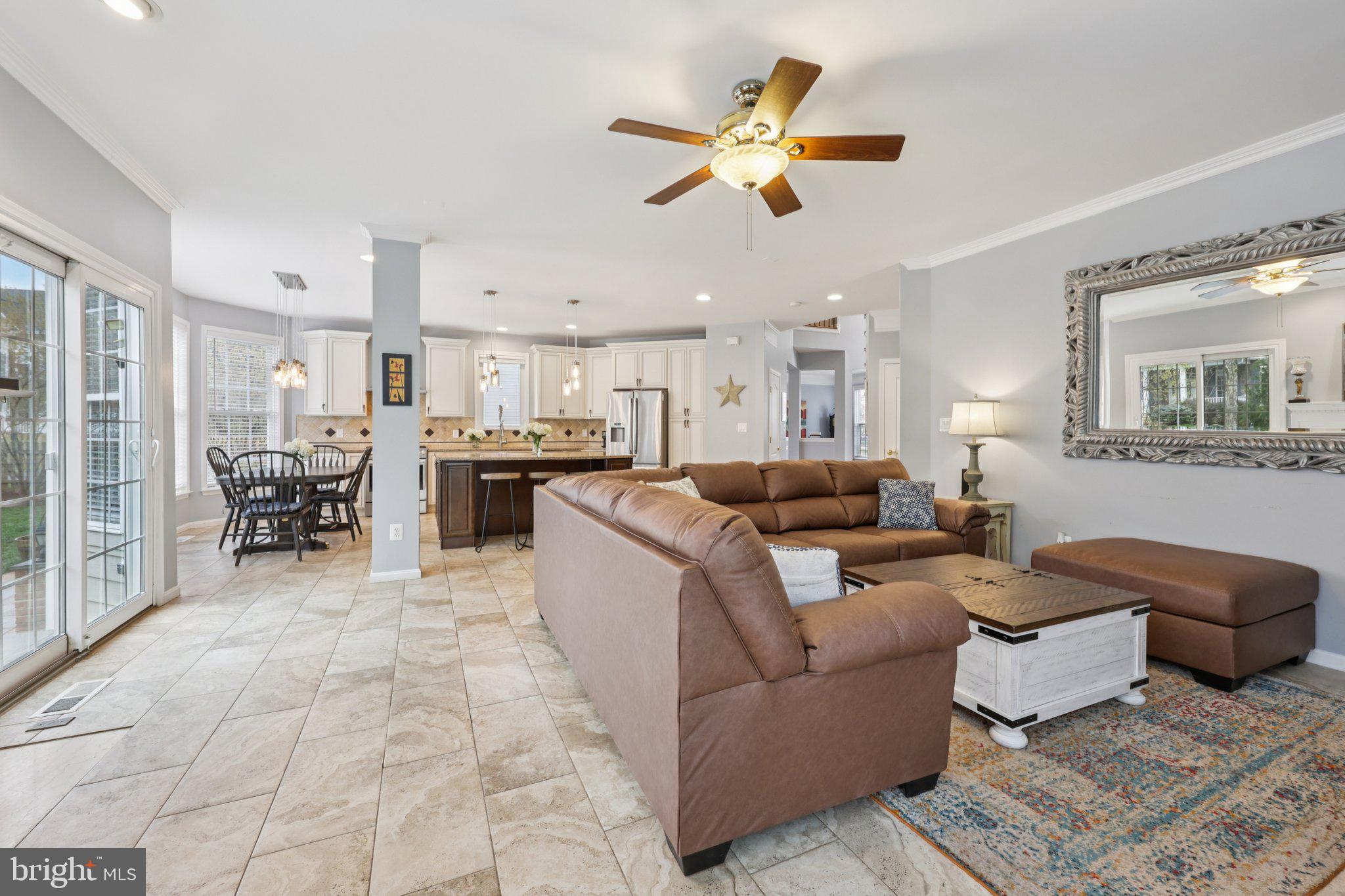 BROADLANDS - Residential