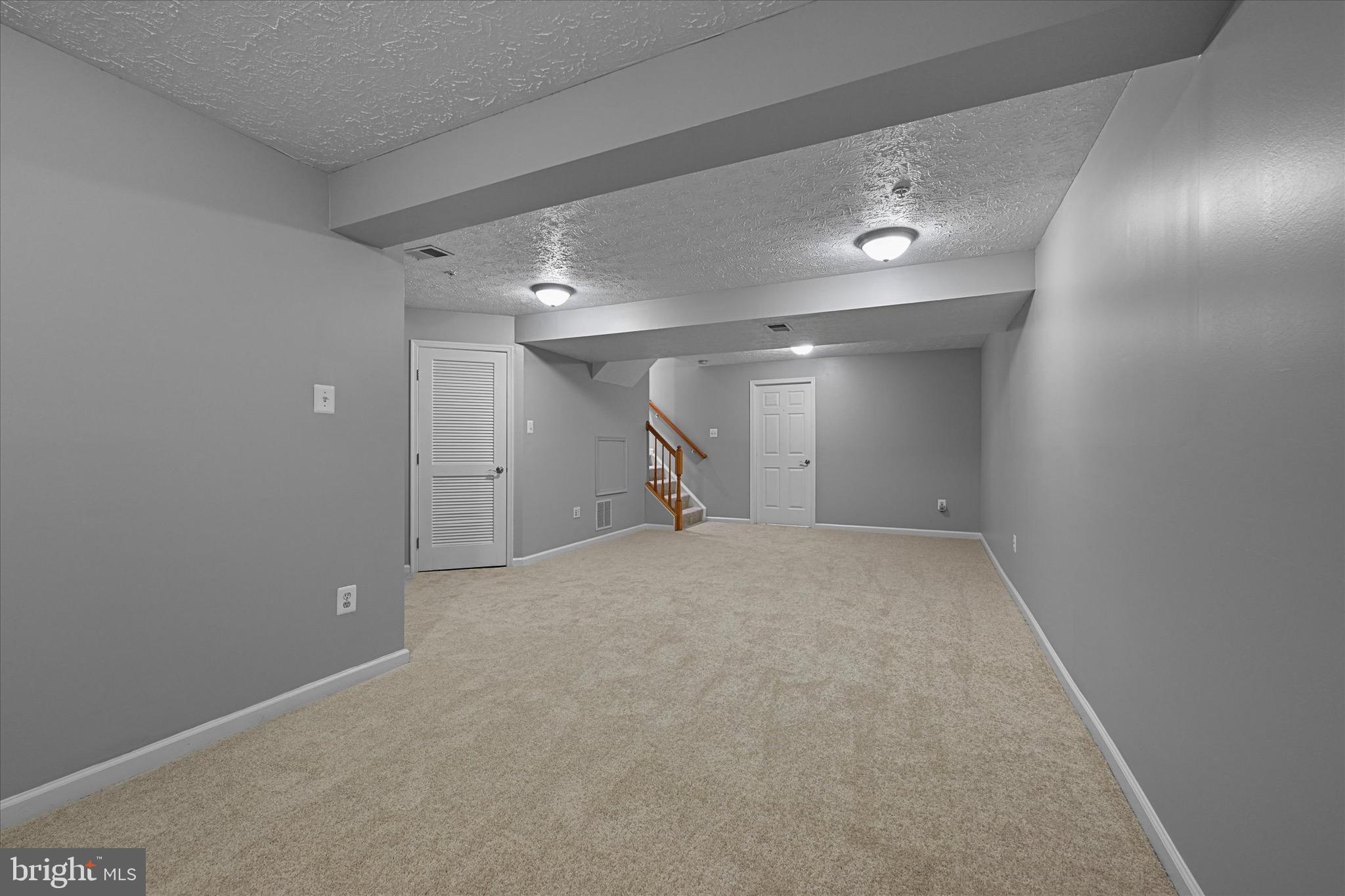 EATON SQUARE - Residential