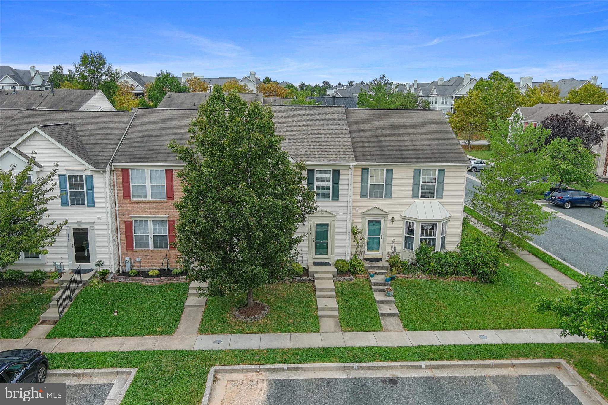 EATON SQUARE - Residential