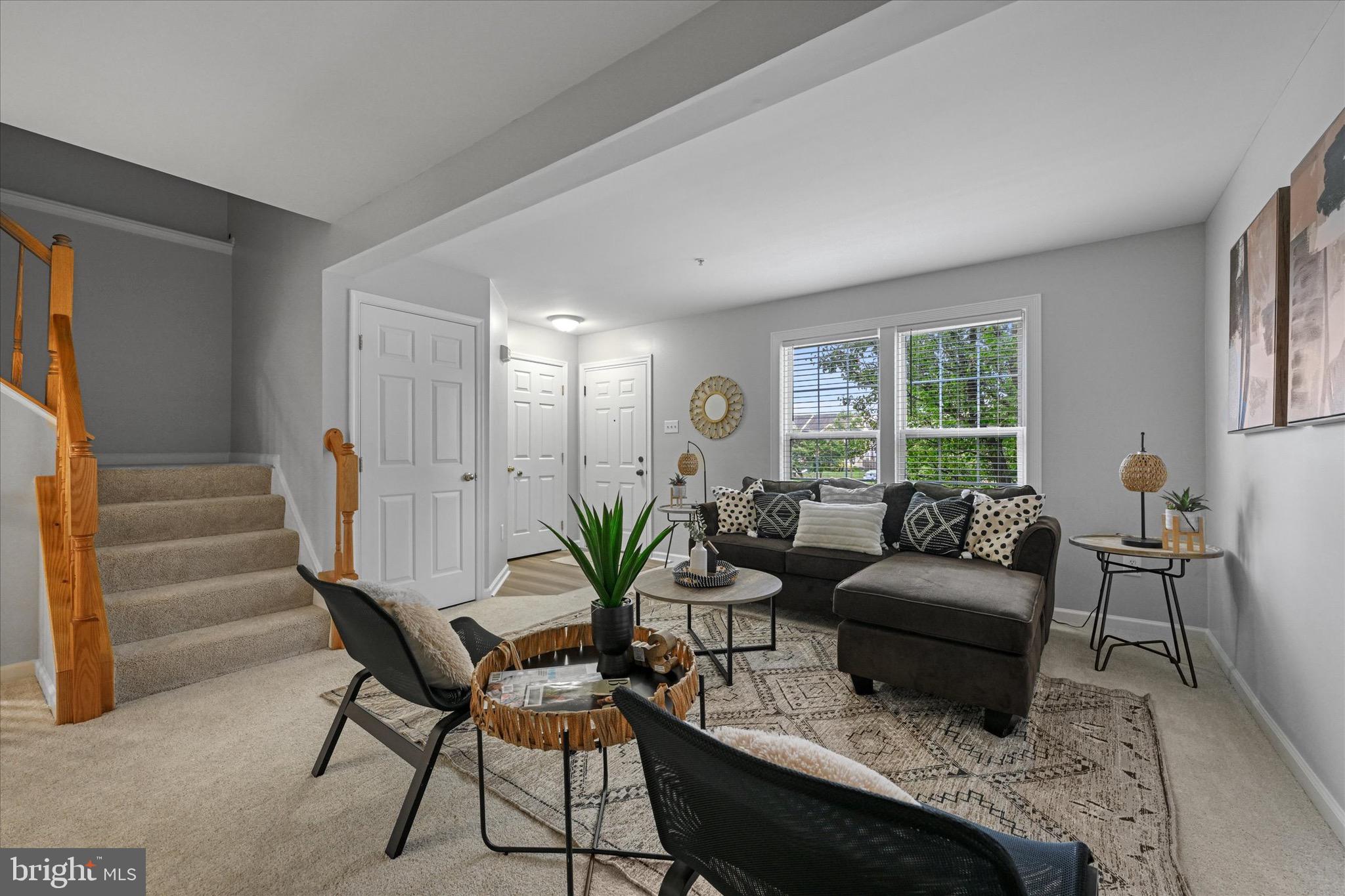 EATON SQUARE - Residential