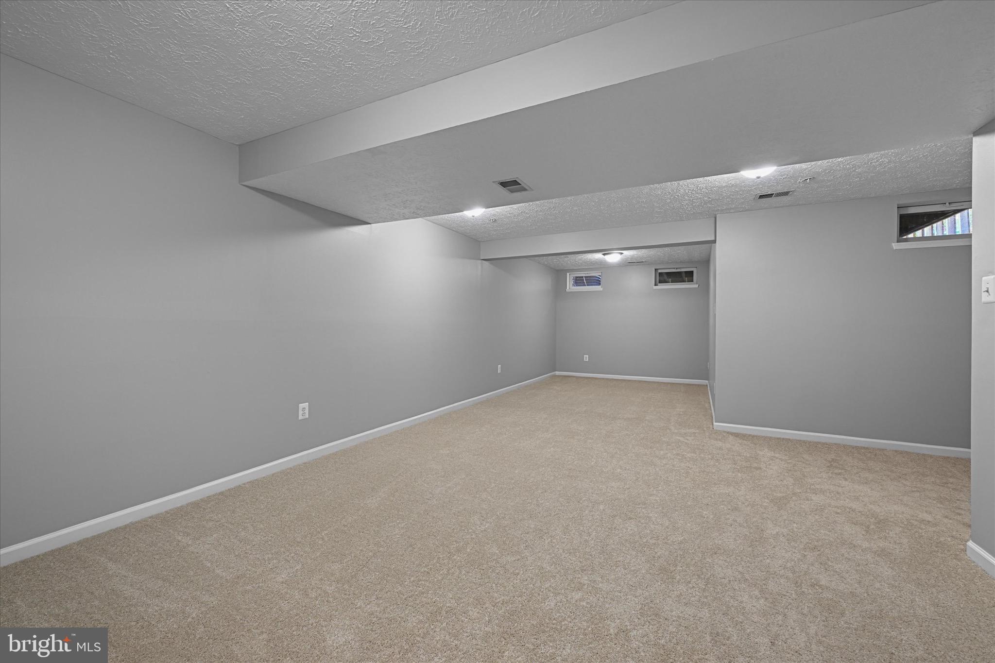 EATON SQUARE - Residential