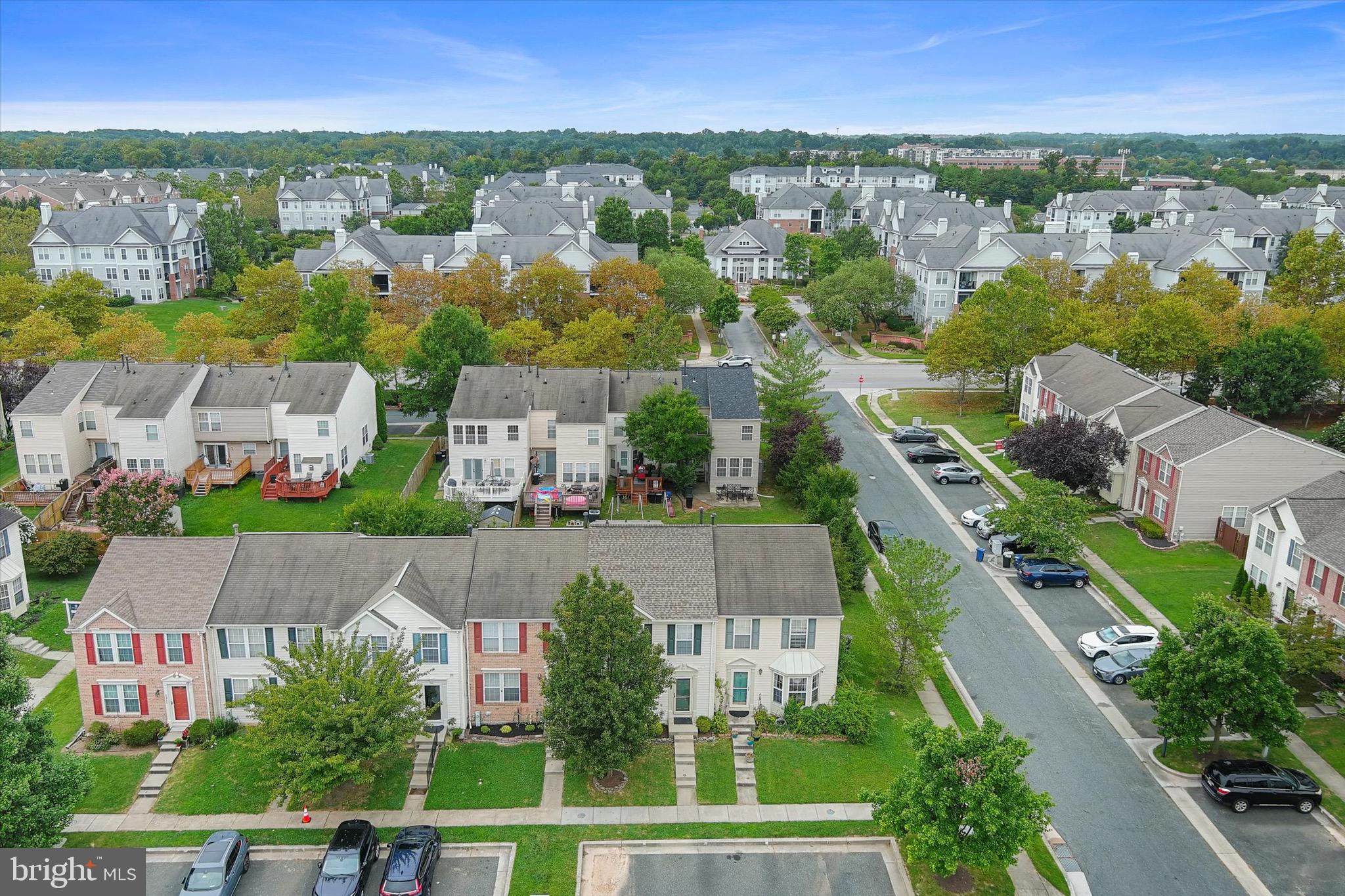 EATON SQUARE - Residential