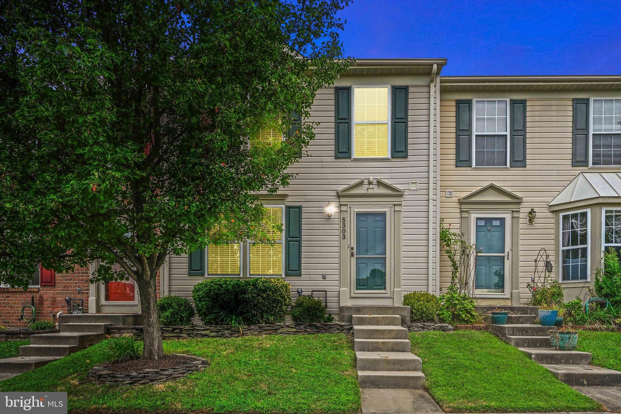 EATON SQUARE - Residential