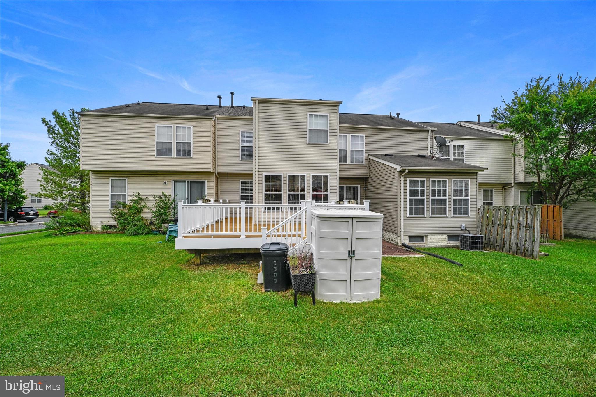 EATON SQUARE - Residential