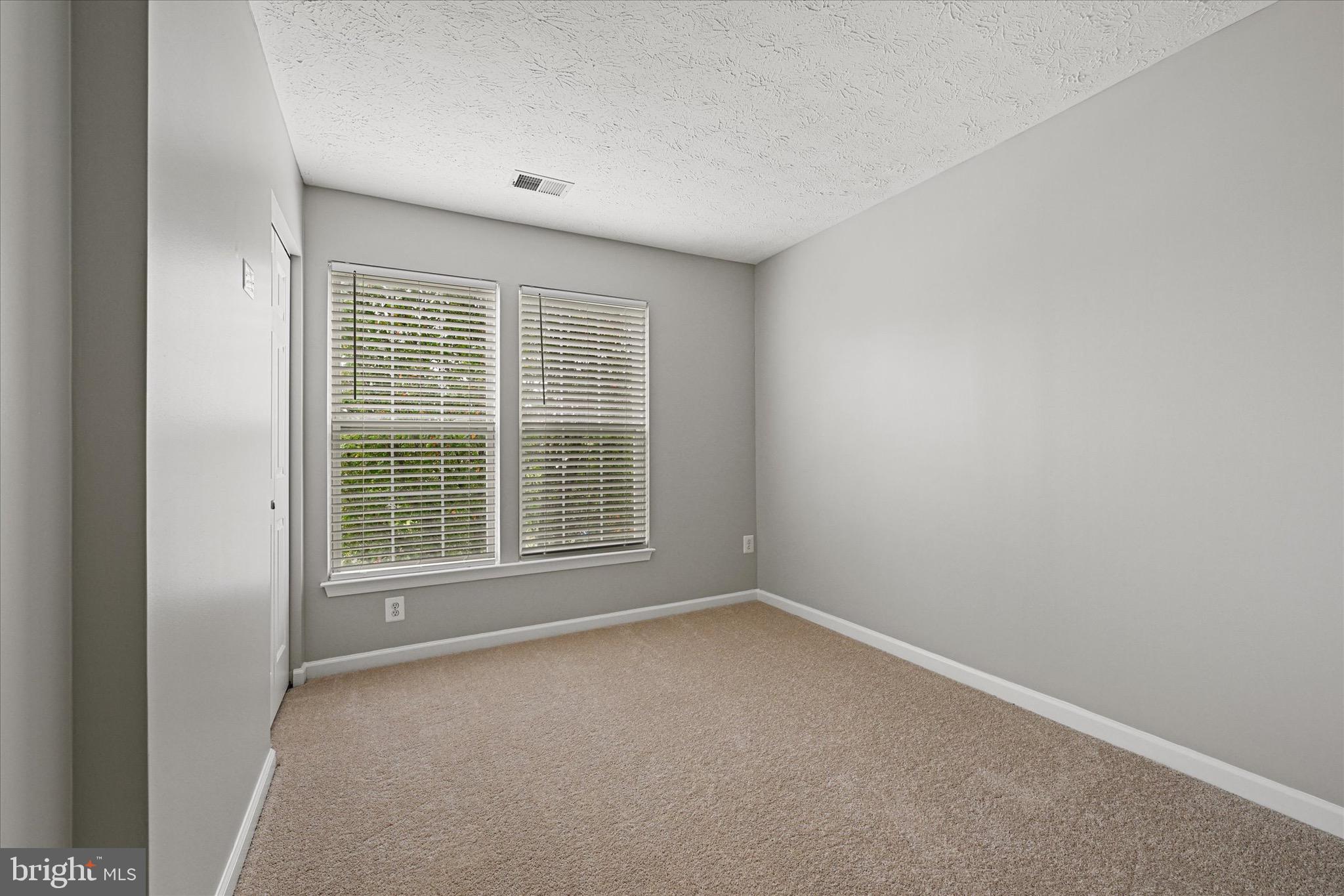 EATON SQUARE - Residential