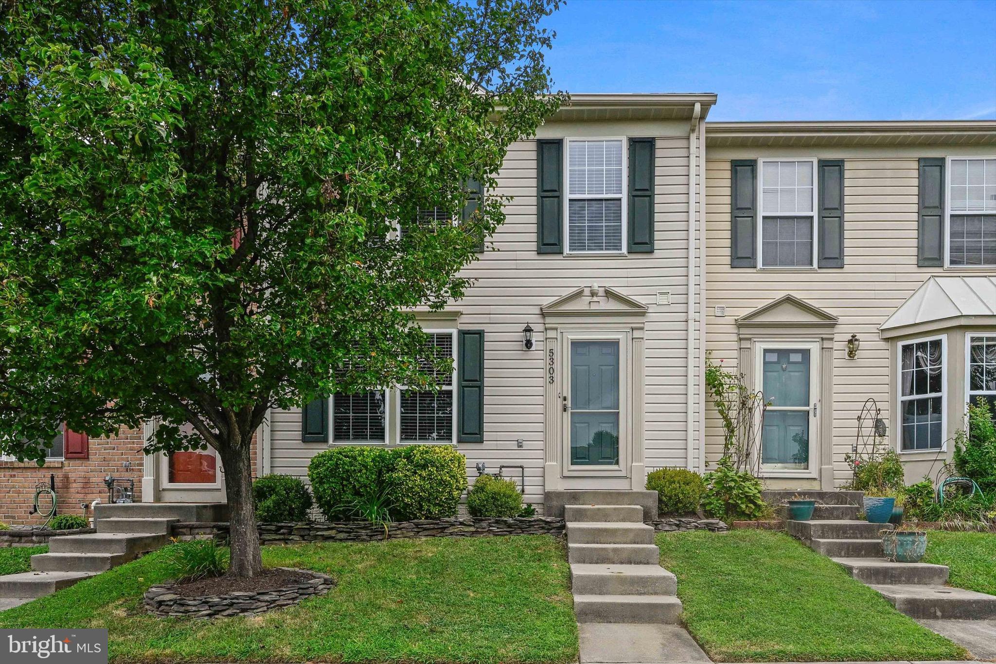 EATON SQUARE - Residential