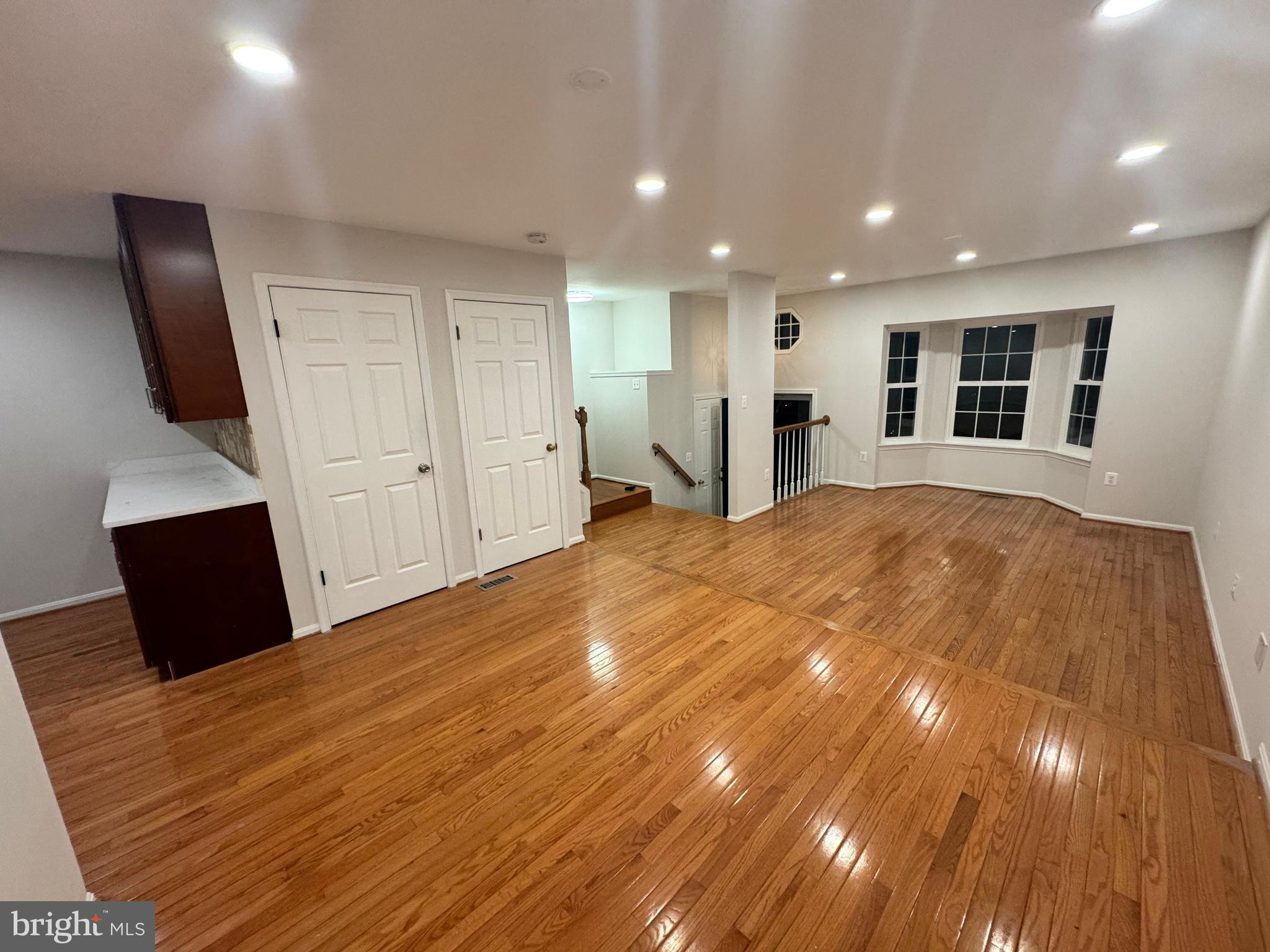 CENTREVILLE - Residential Lease