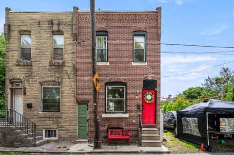 Townhouse For Sale - 4733 Belgrade Street<br/> PHILADELPHIA, PA 19137