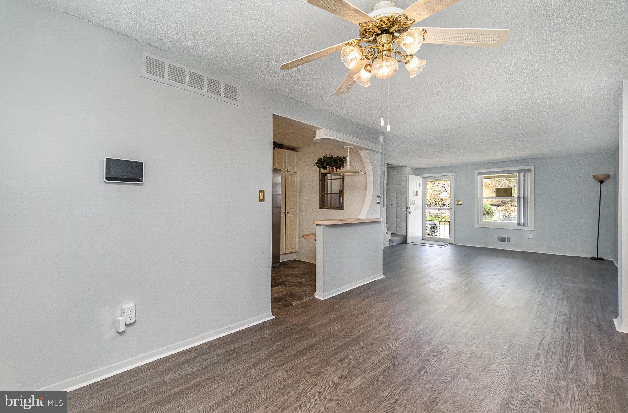 FOXRIDGE - Residential Lease