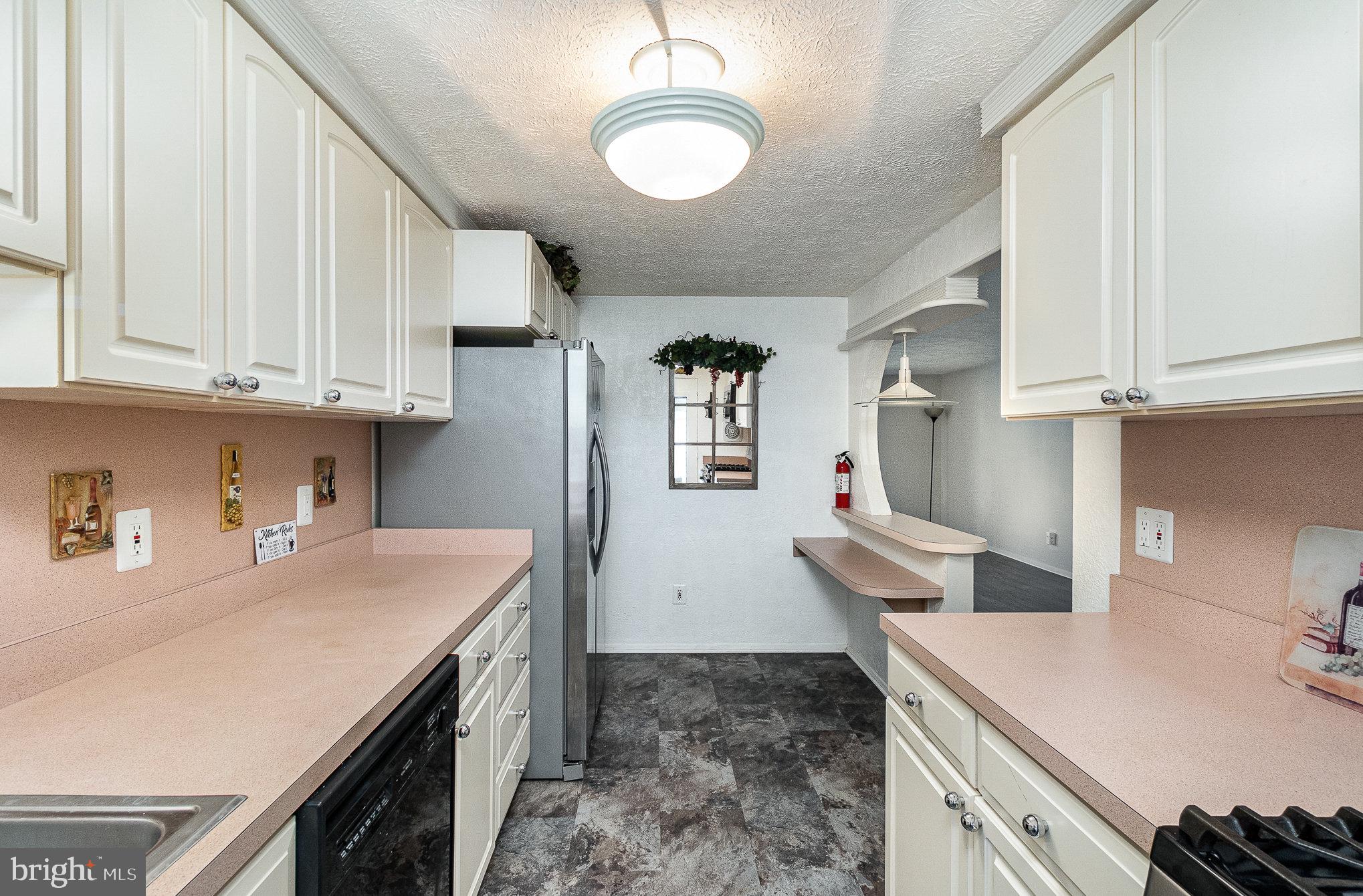 FOXRIDGE - Residential Lease