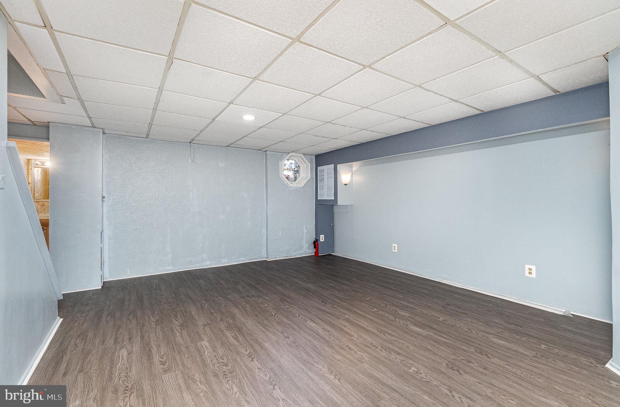 FOXRIDGE - Residential Lease