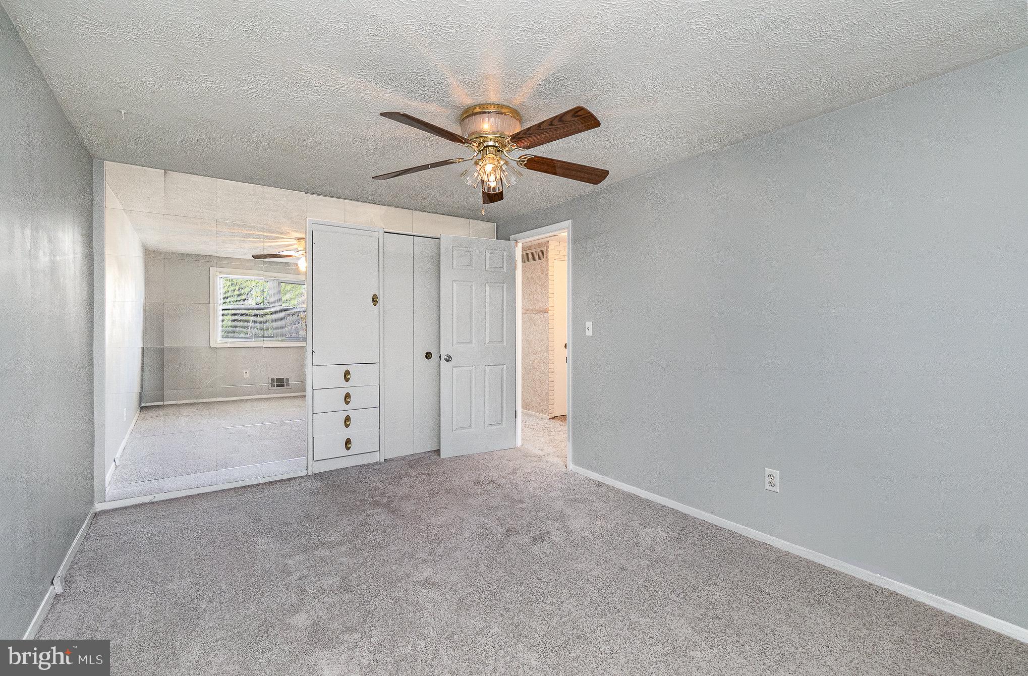 FOXRIDGE - Residential Lease