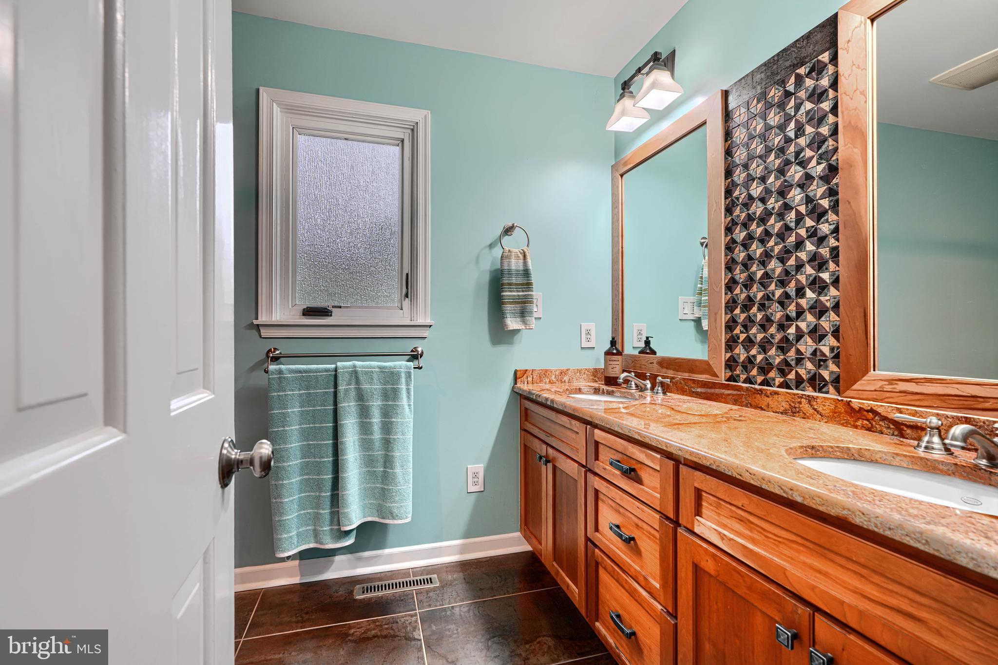 FOX CHAPEL - Residential