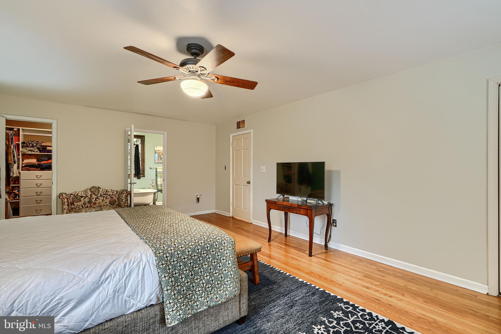 FOX CHAPEL - Residential