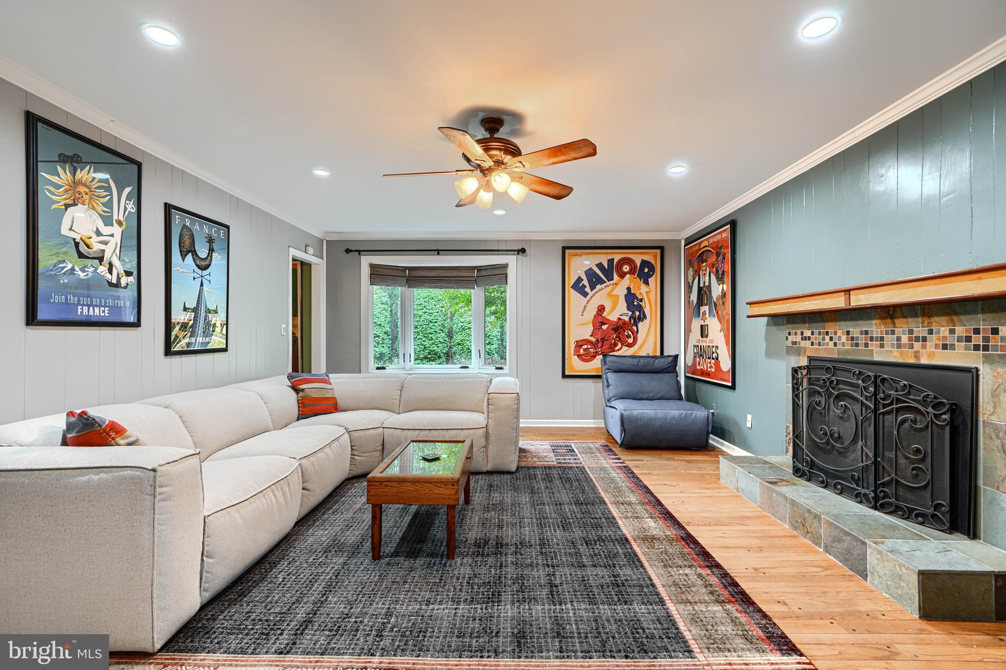 FOX CHAPEL - Residential