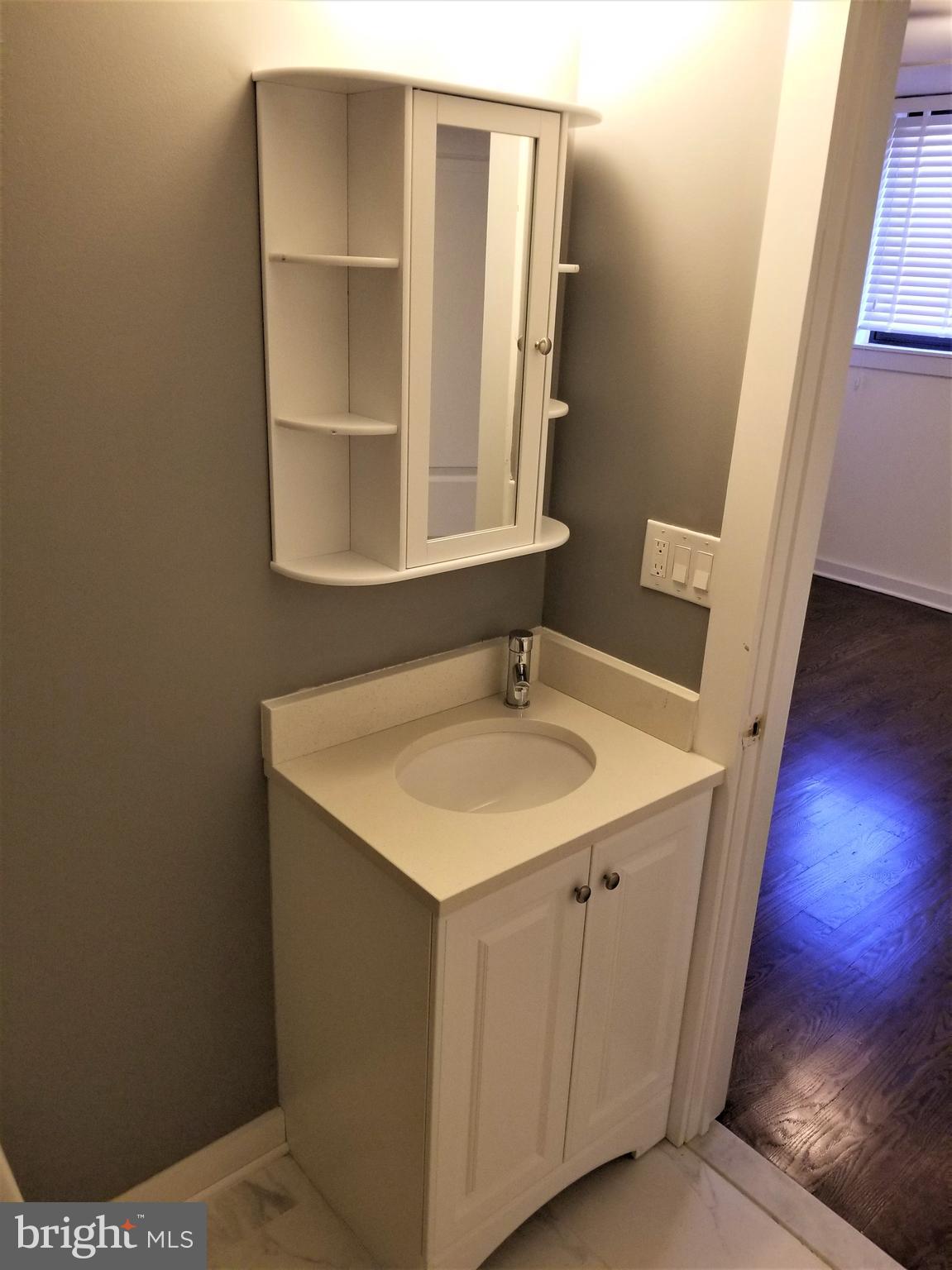 SOCIETY HILL - Residential Lease