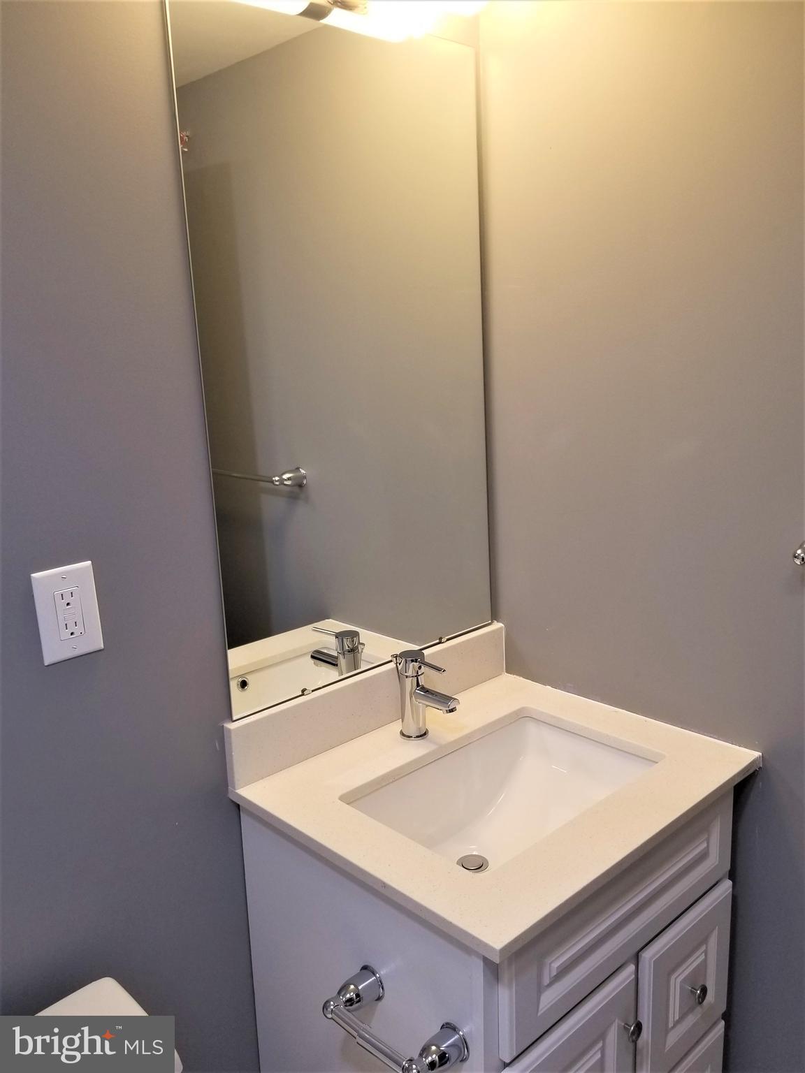 SOCIETY HILL - Residential Lease