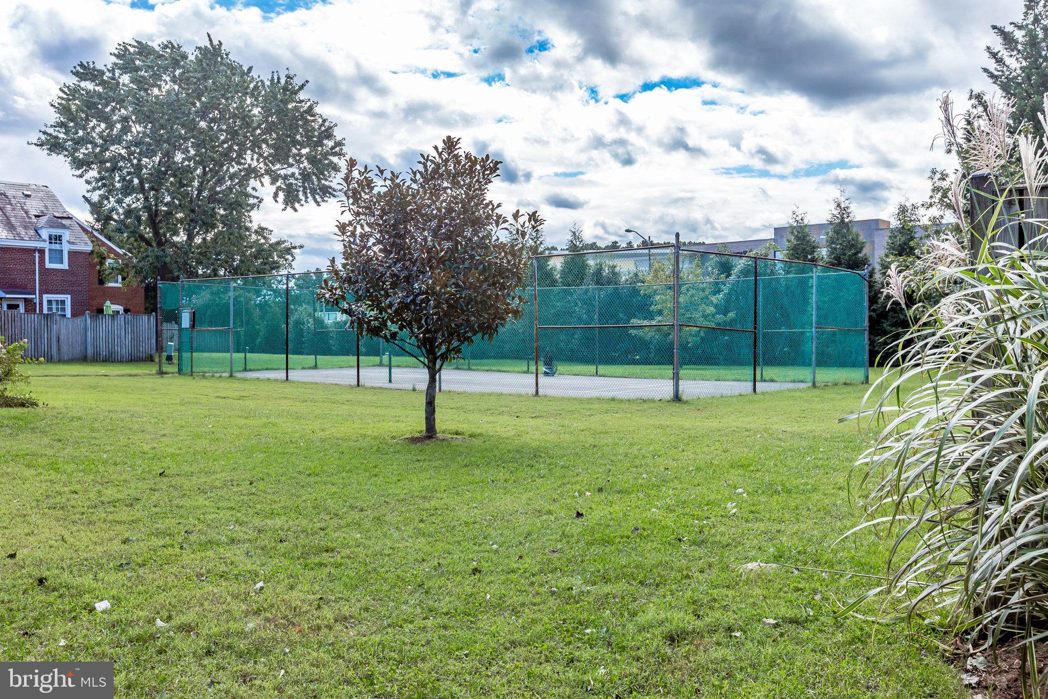 FAIRLINGTON ARBORS - Residential Lease