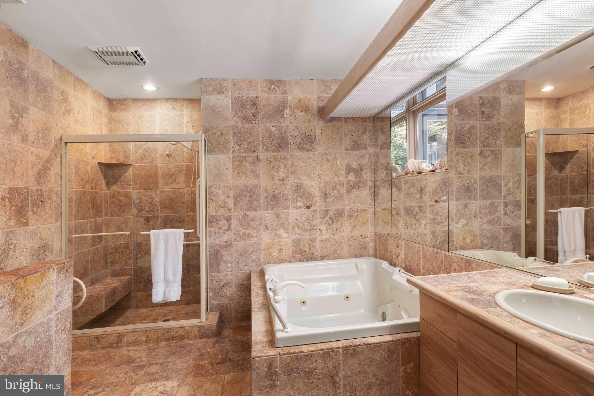 EAST FALLS - Residential