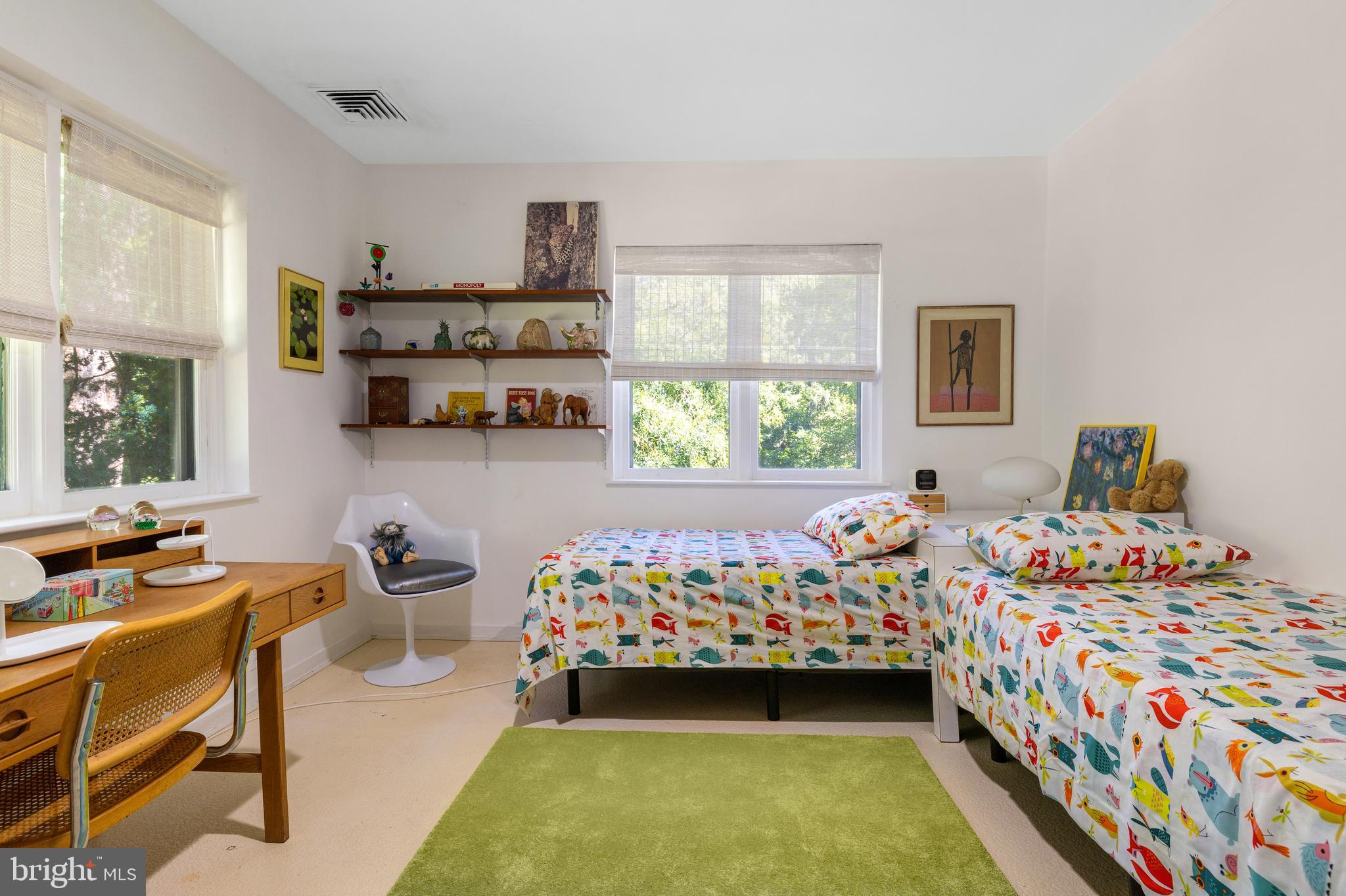 EAST FALLS - Residential