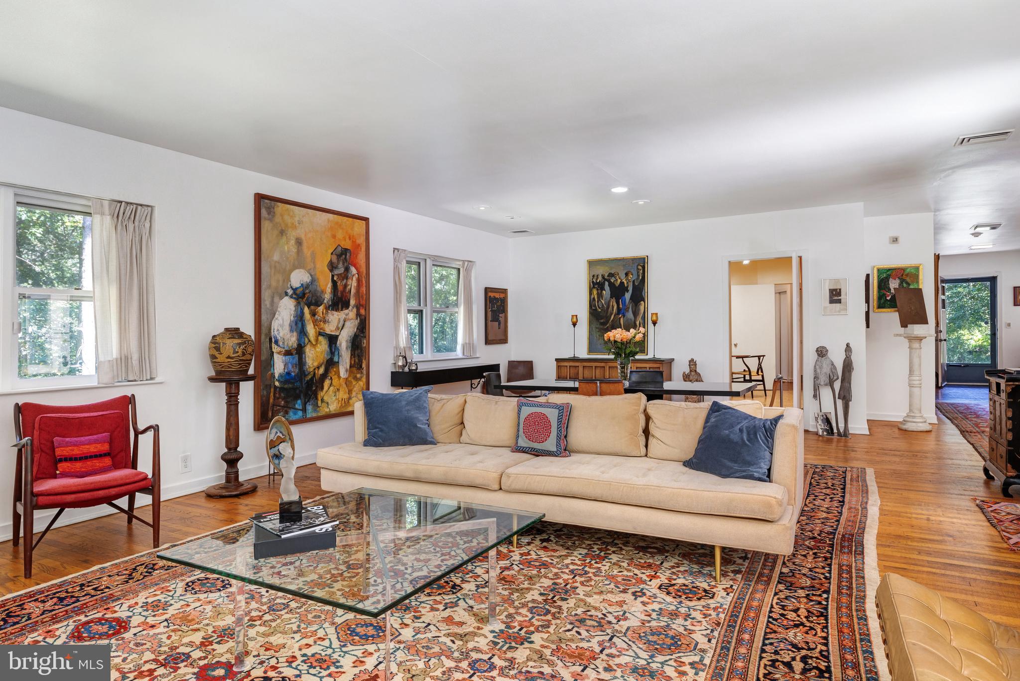 EAST FALLS - Residential