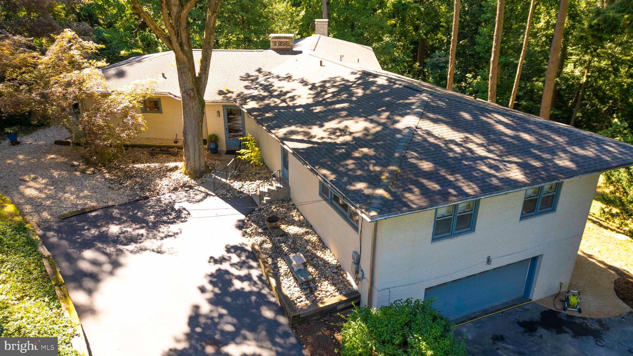 EAST FALLS - Residential