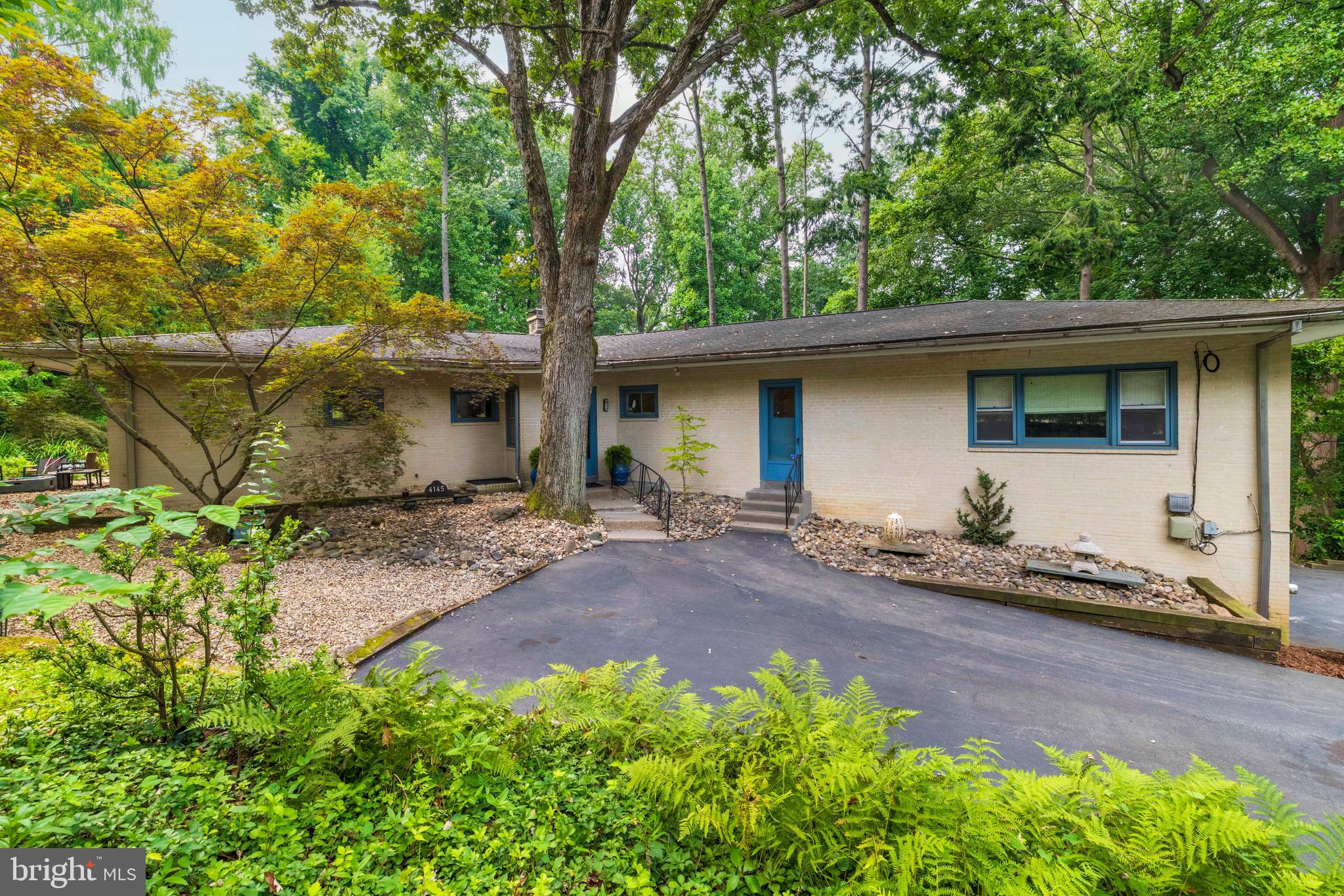 EAST FALLS - Residential