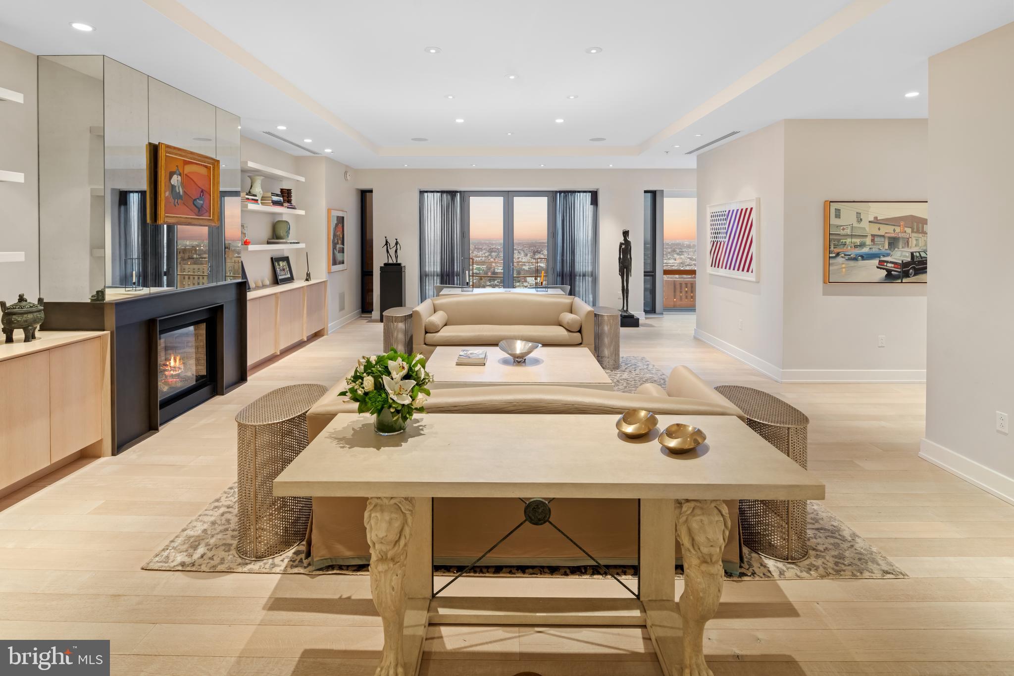 RITTENHOUSE SQUARE - Residential