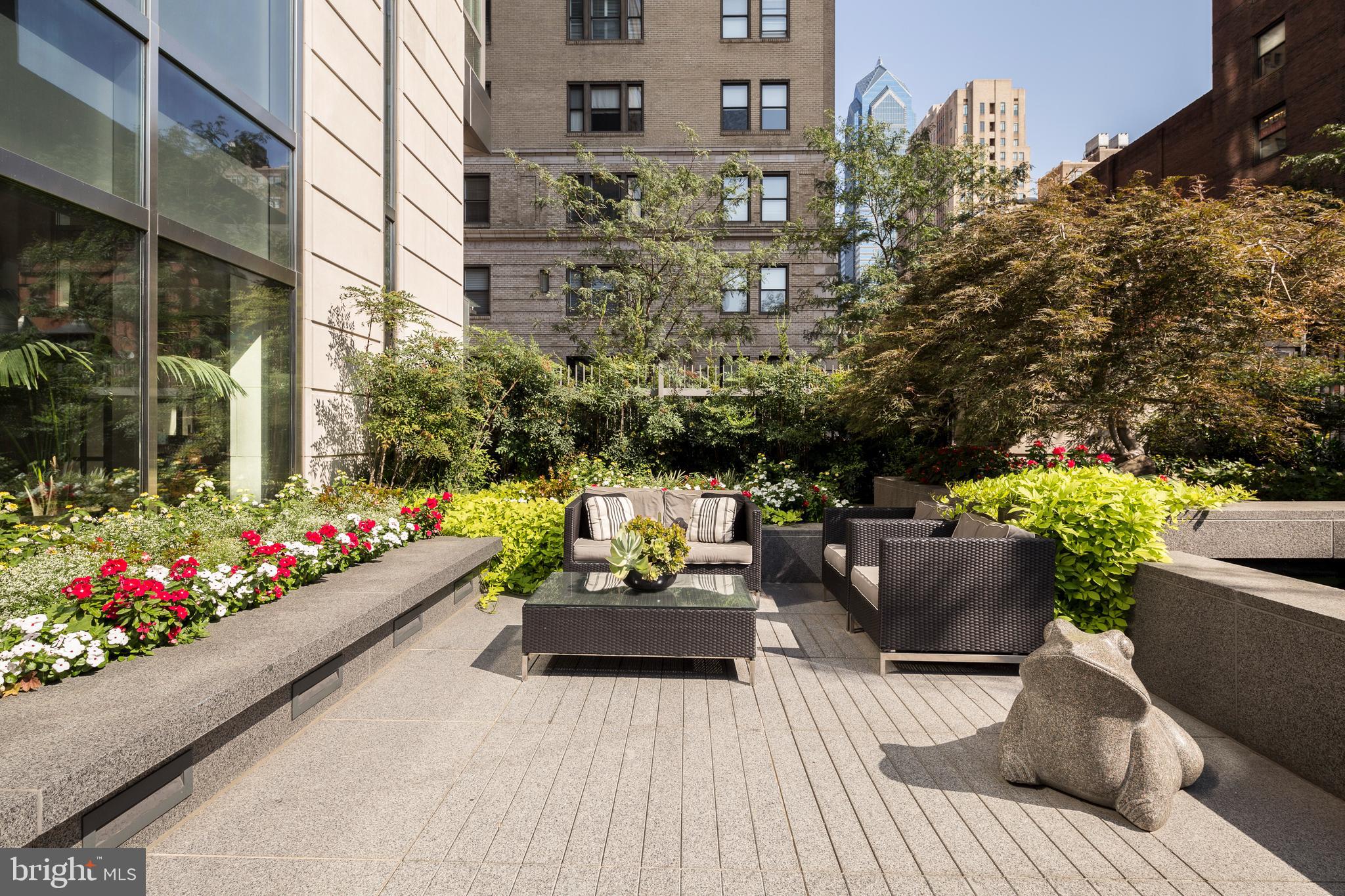 RITTENHOUSE SQUARE - Residential