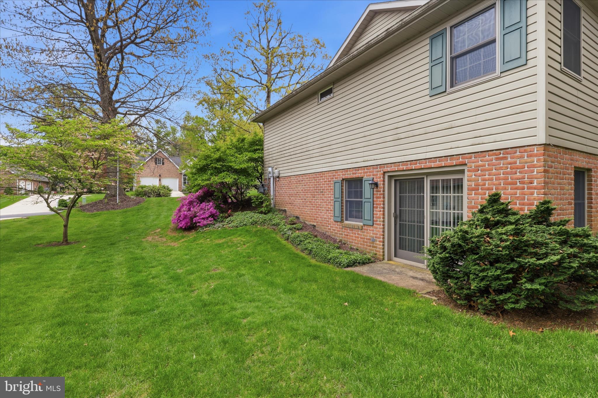 PENN NATIONAL GOLF COURSE COMMUNITY - Residential