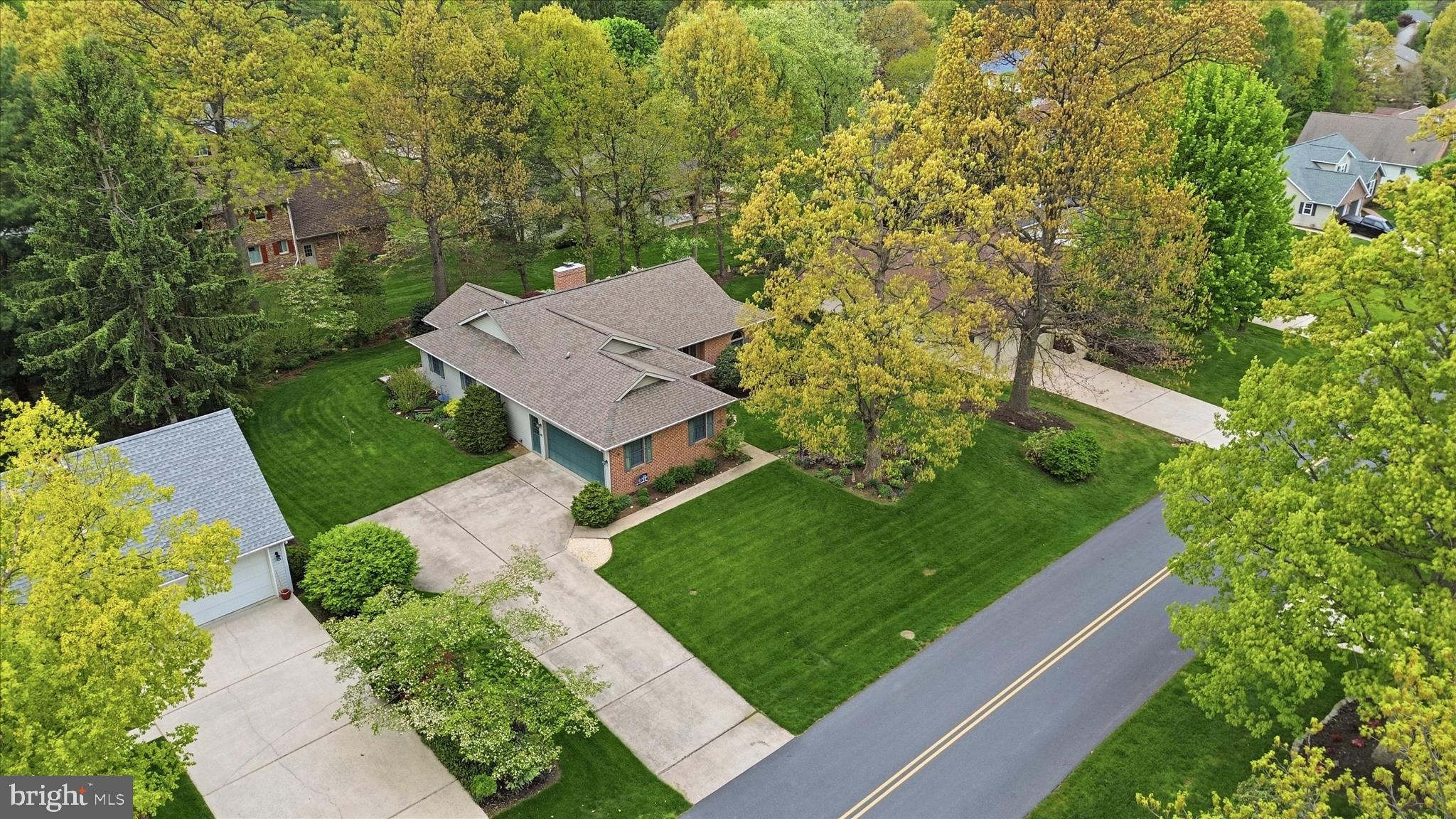 PENN NATIONAL GOLF COURSE COMMUNITY - Residential