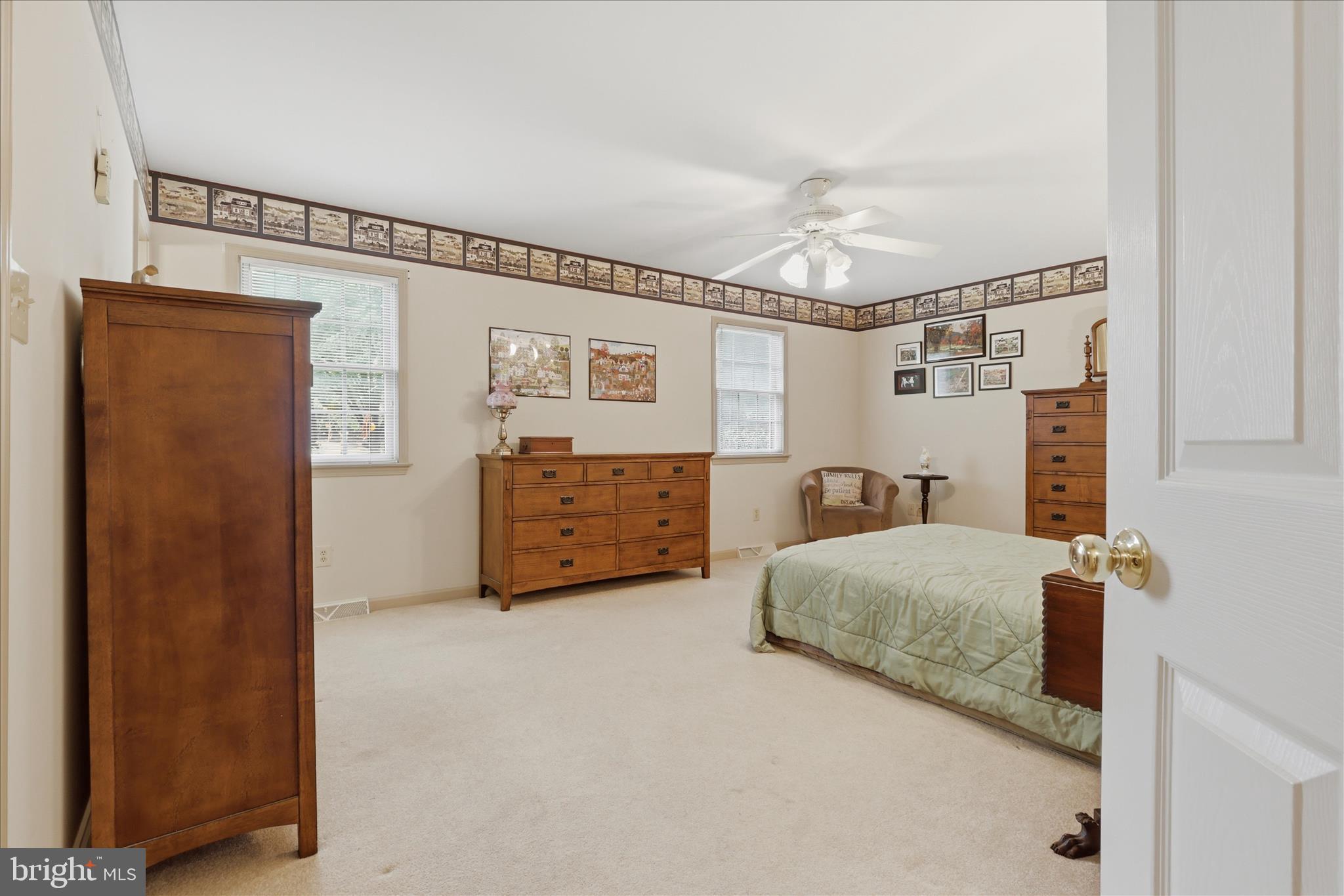 PENN NATIONAL GOLF COURSE COMMUNITY - Residential