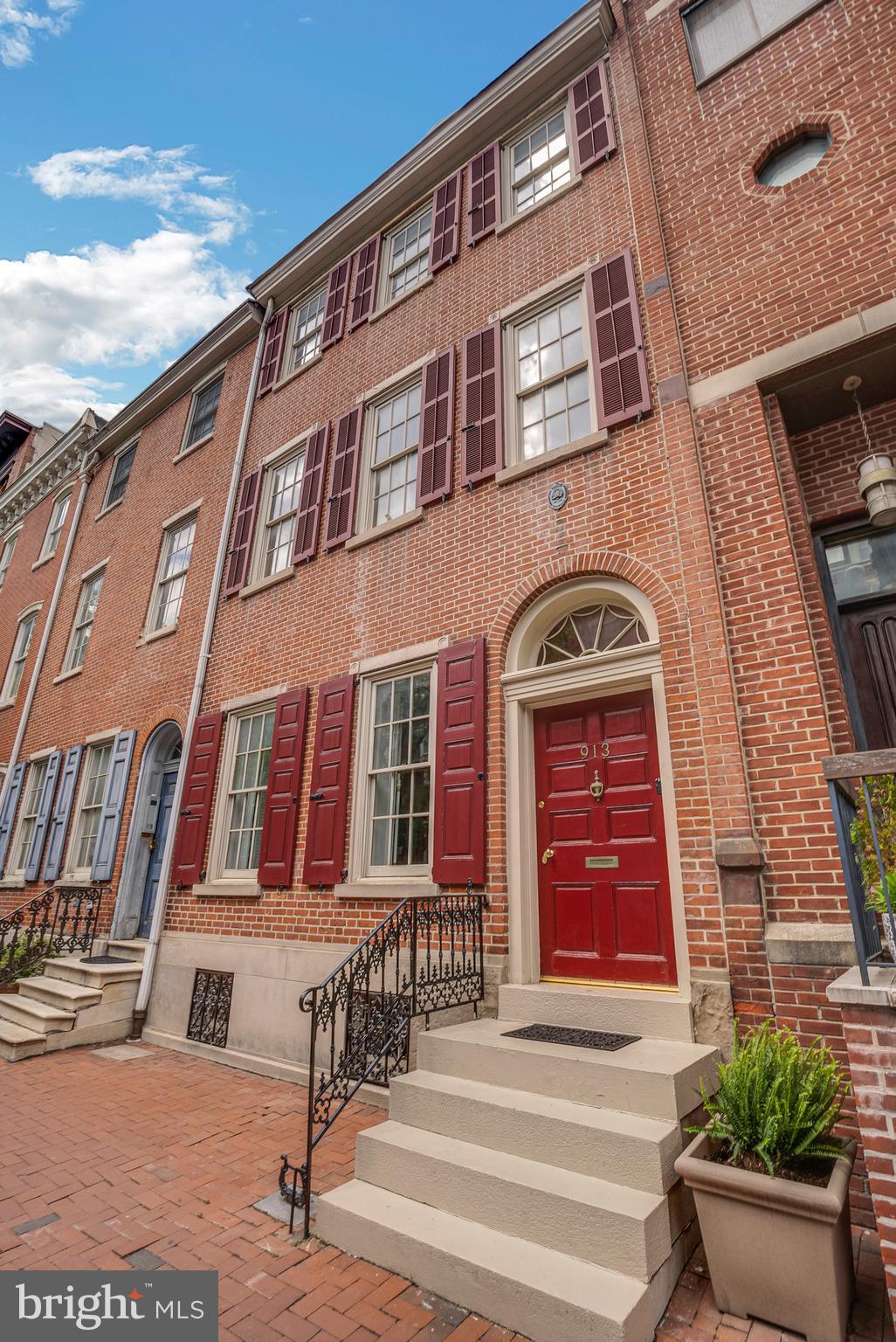 WASHINGTON SQ WEST - Residential