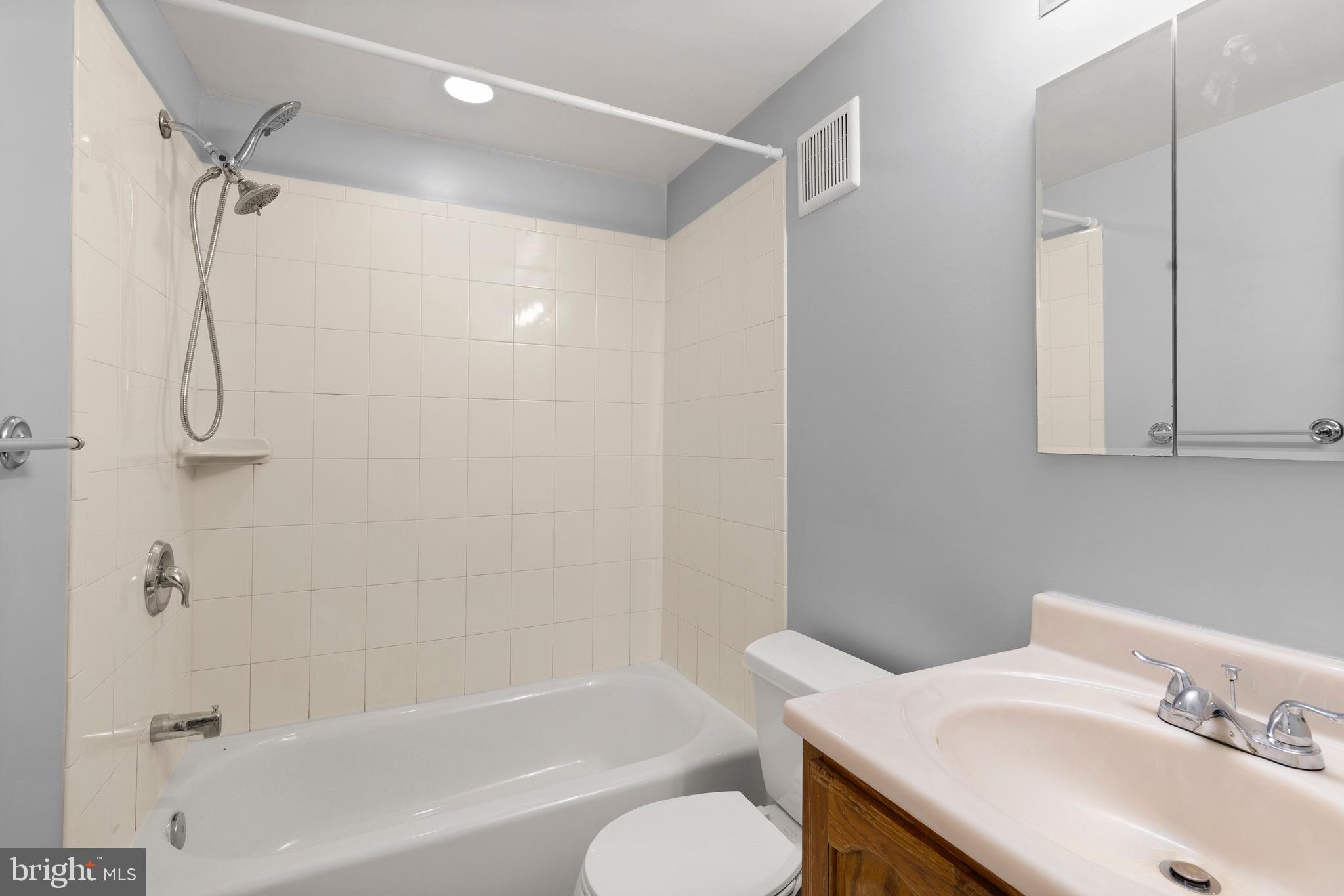 FOXCROFT COLONY - Residential